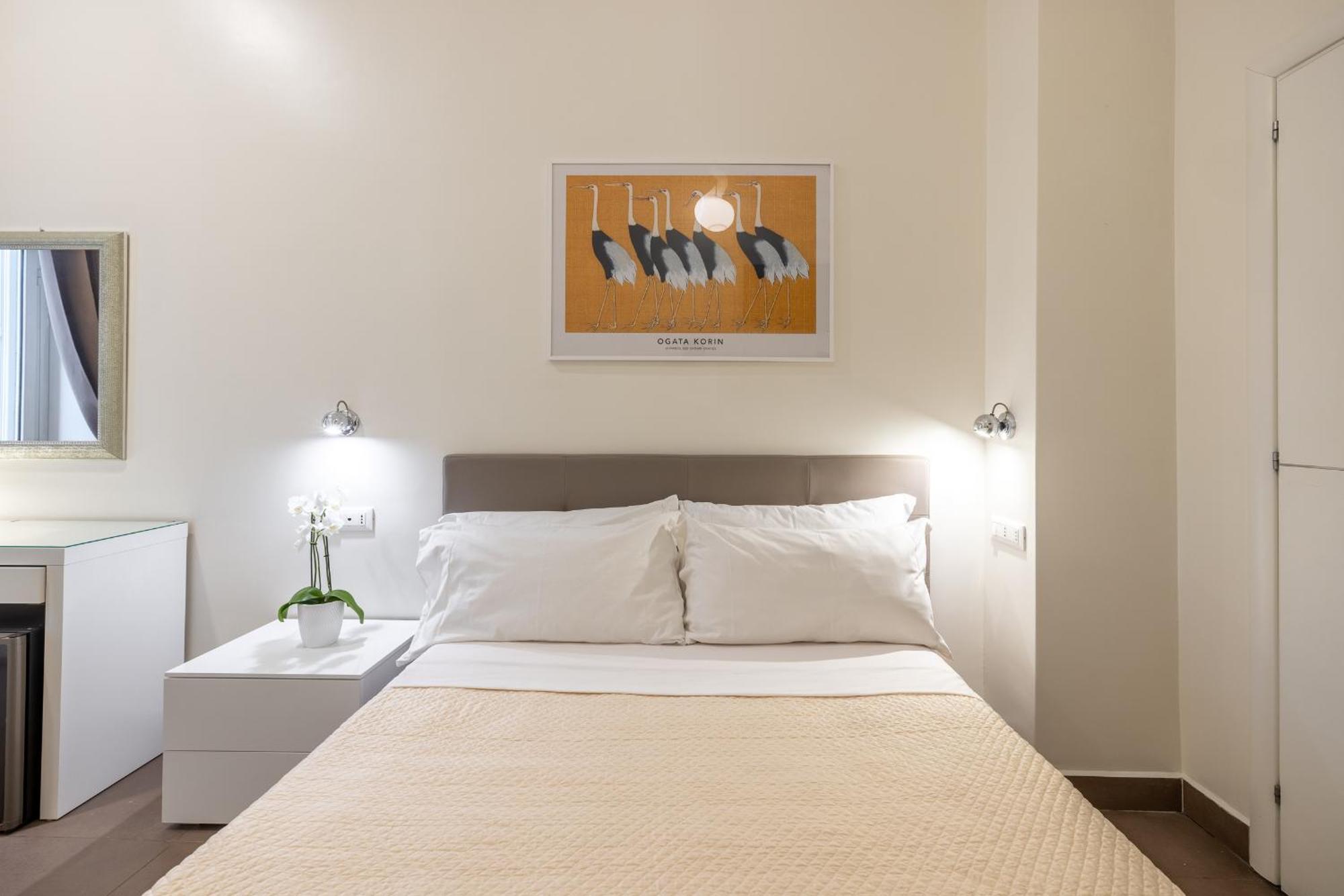 Small Double Room French Bed