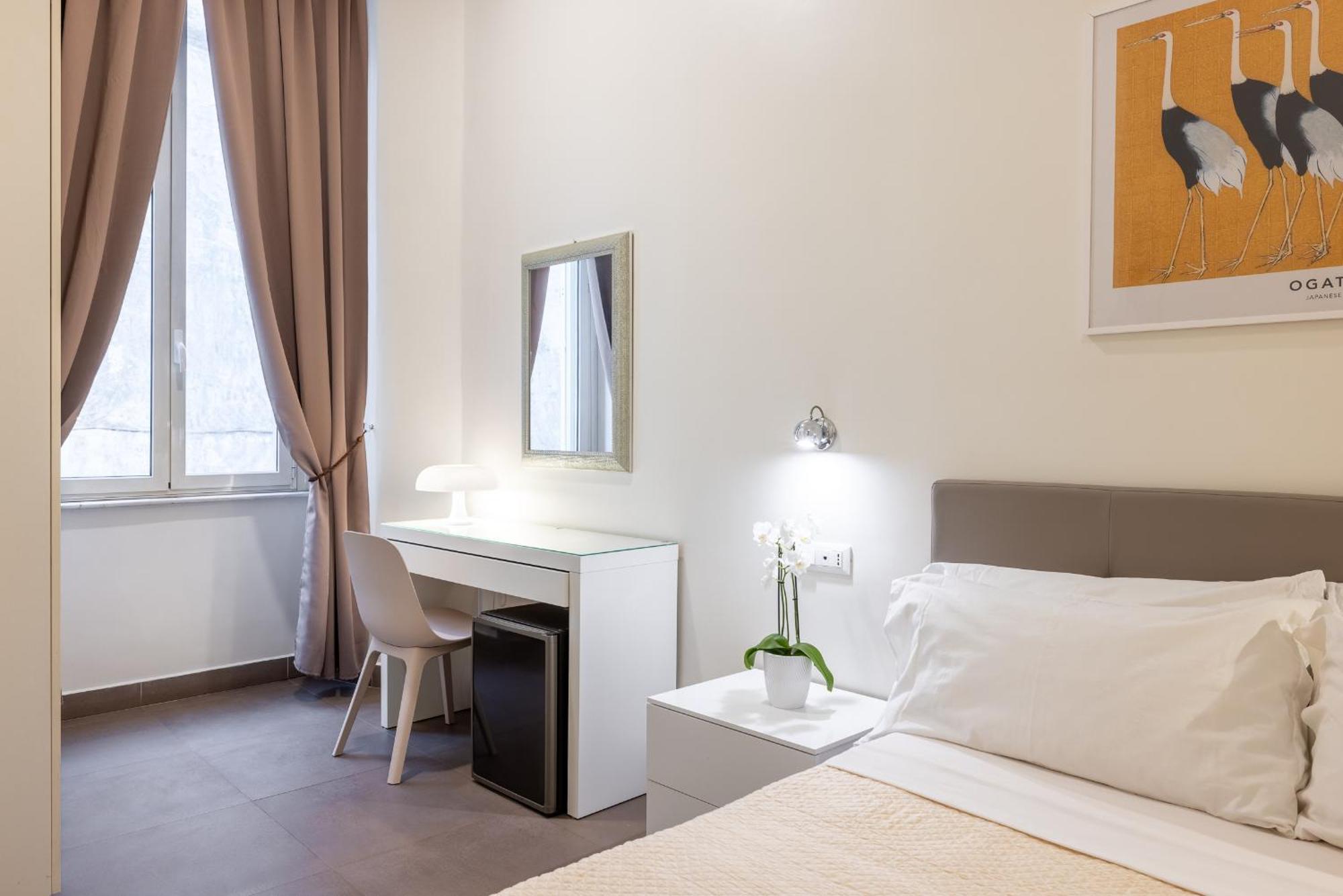 Small Double Room French Bed