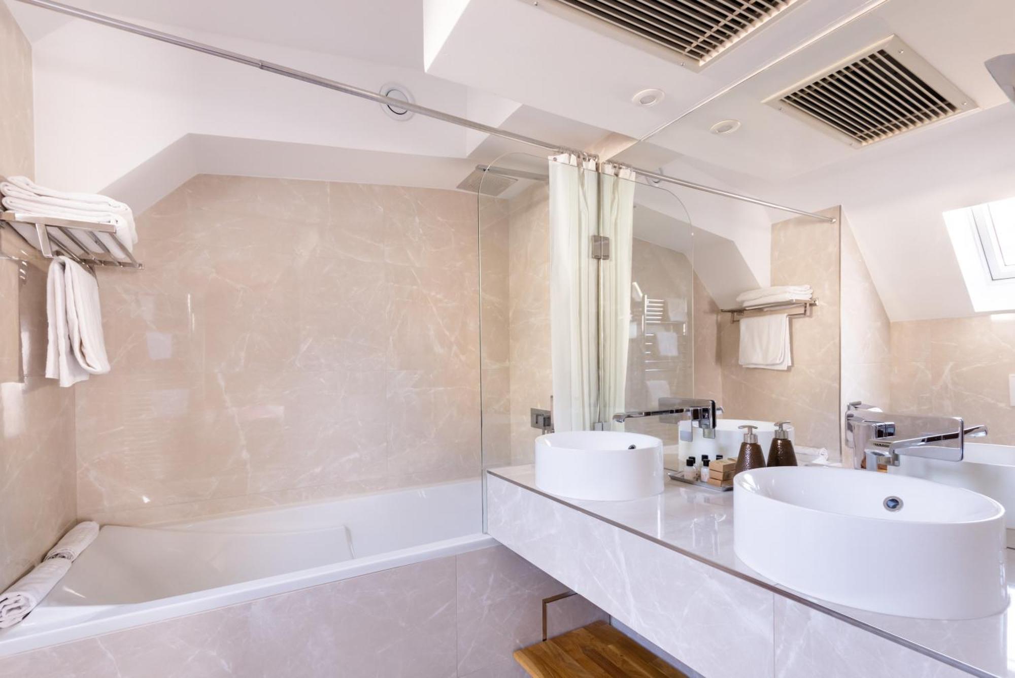 Habitación Familiar con balcón