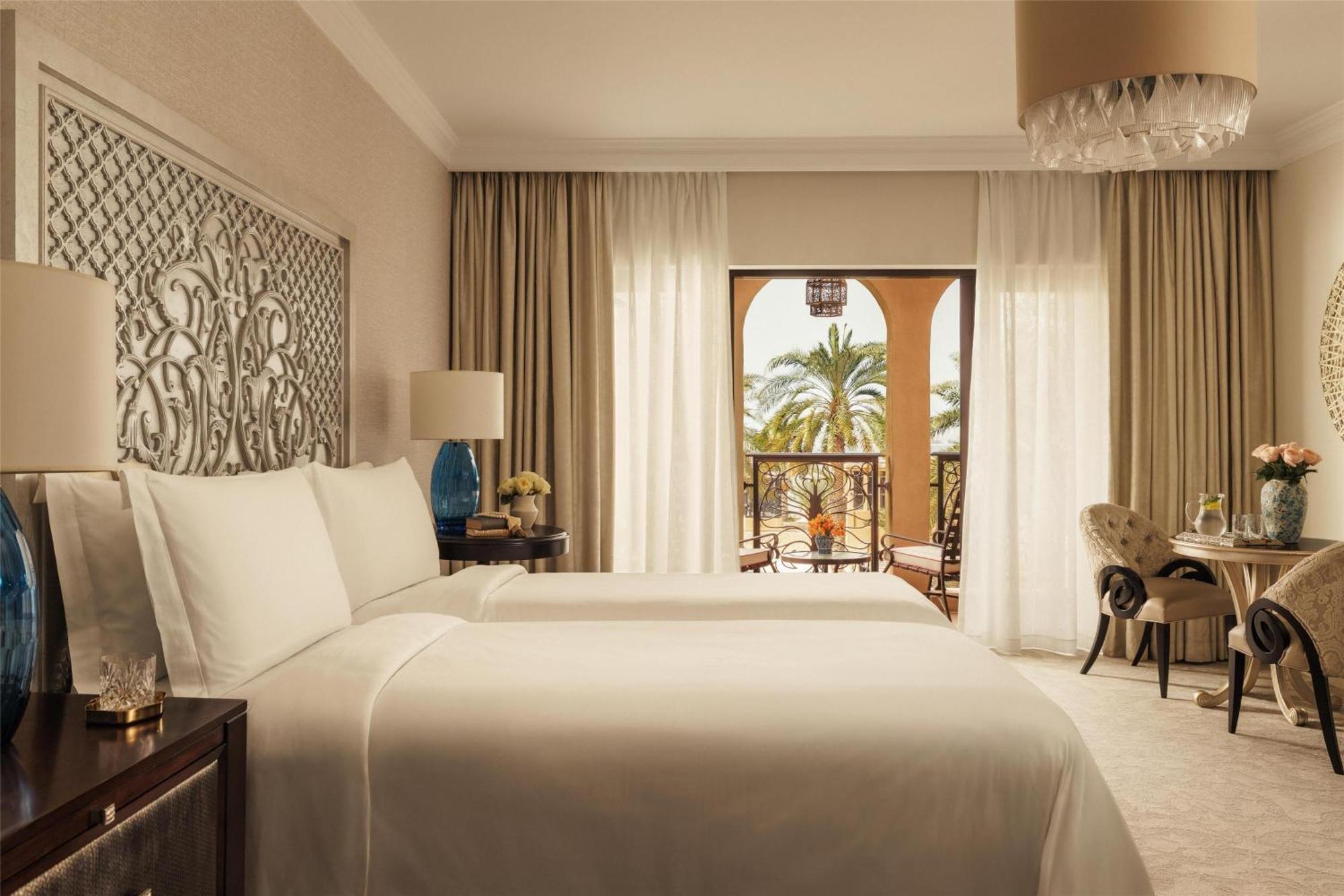 Arabian Court Deluxe Twin Room includes Waterpark Access
