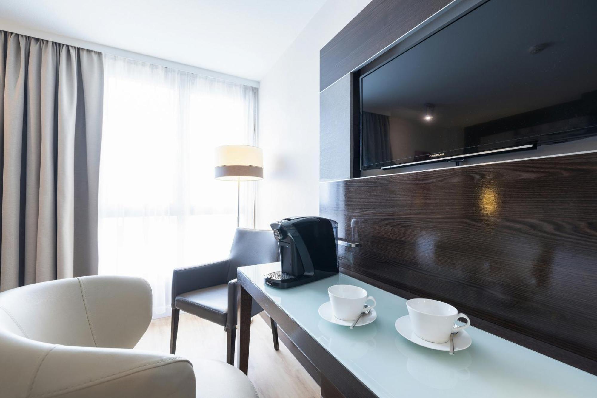 Quarto Comfort com 2 Camas de Solteiro