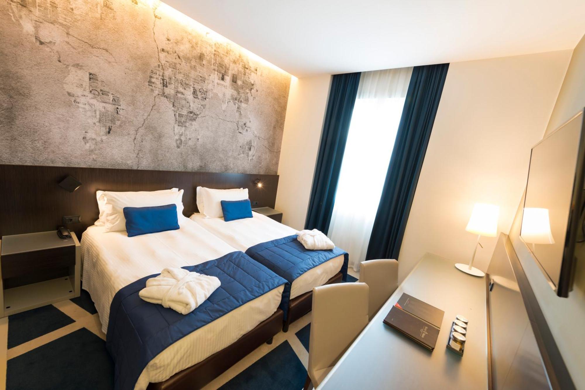 Deluxe Double or Twin Room