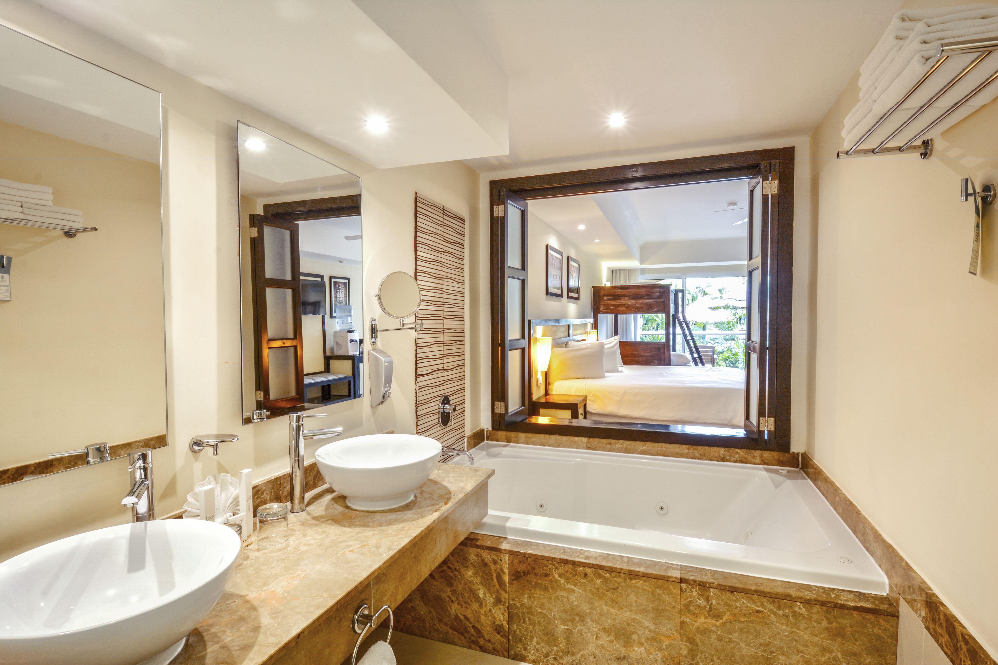 Riviera Family King Junior Suite