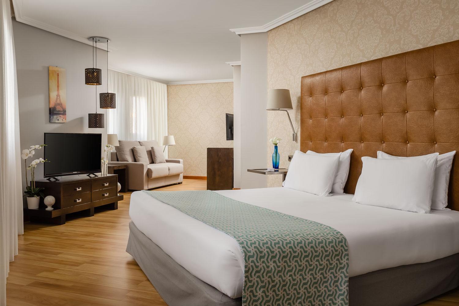 King Suite Spa Bath