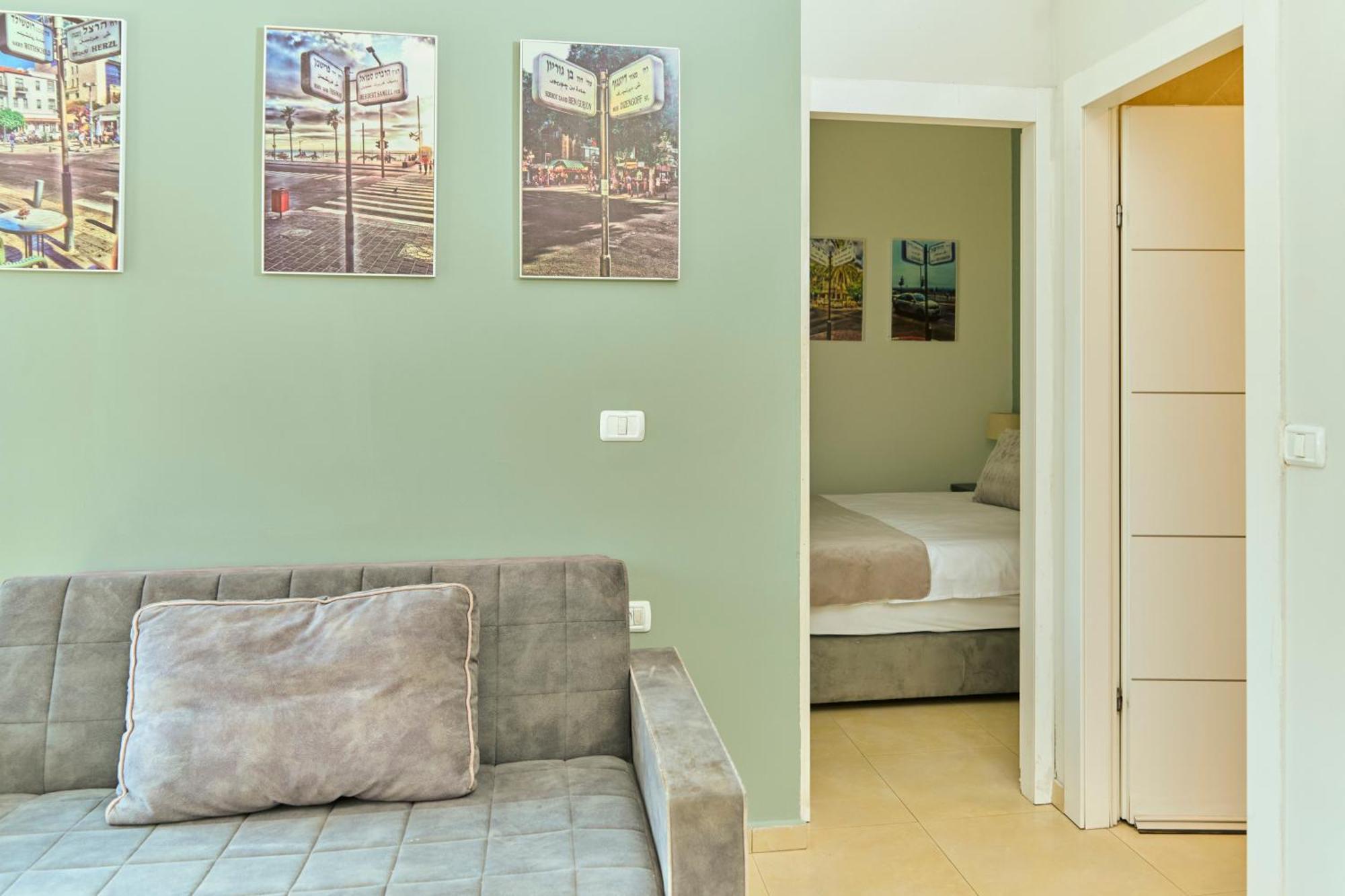 One-Bedroom Suite Balcony,1733156034:JPEG
