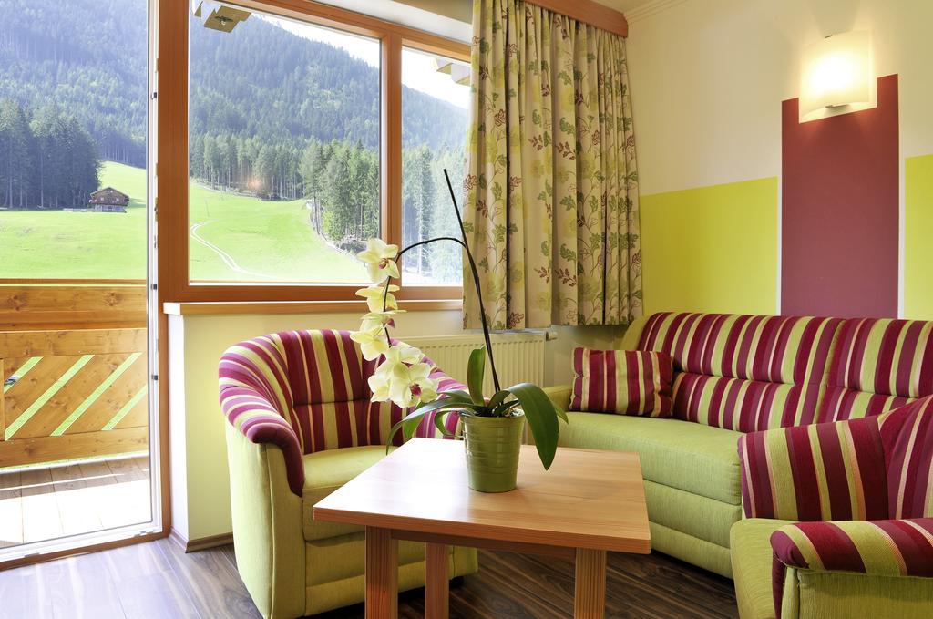 Appartamento con 2 Camere da Letto e Balcone