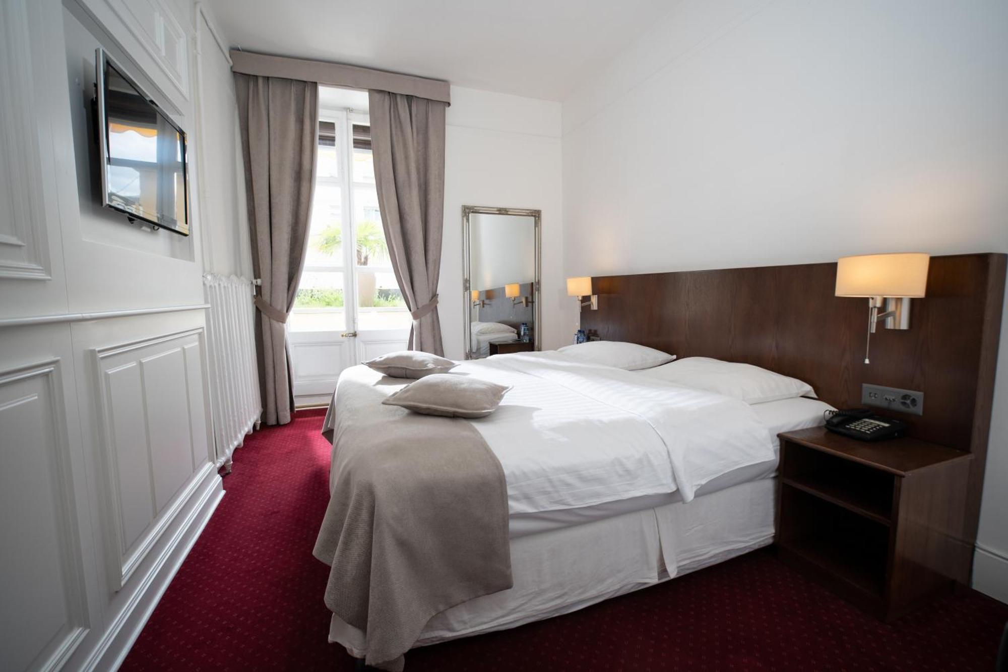 Economy Doppelzimmer mit Balkon