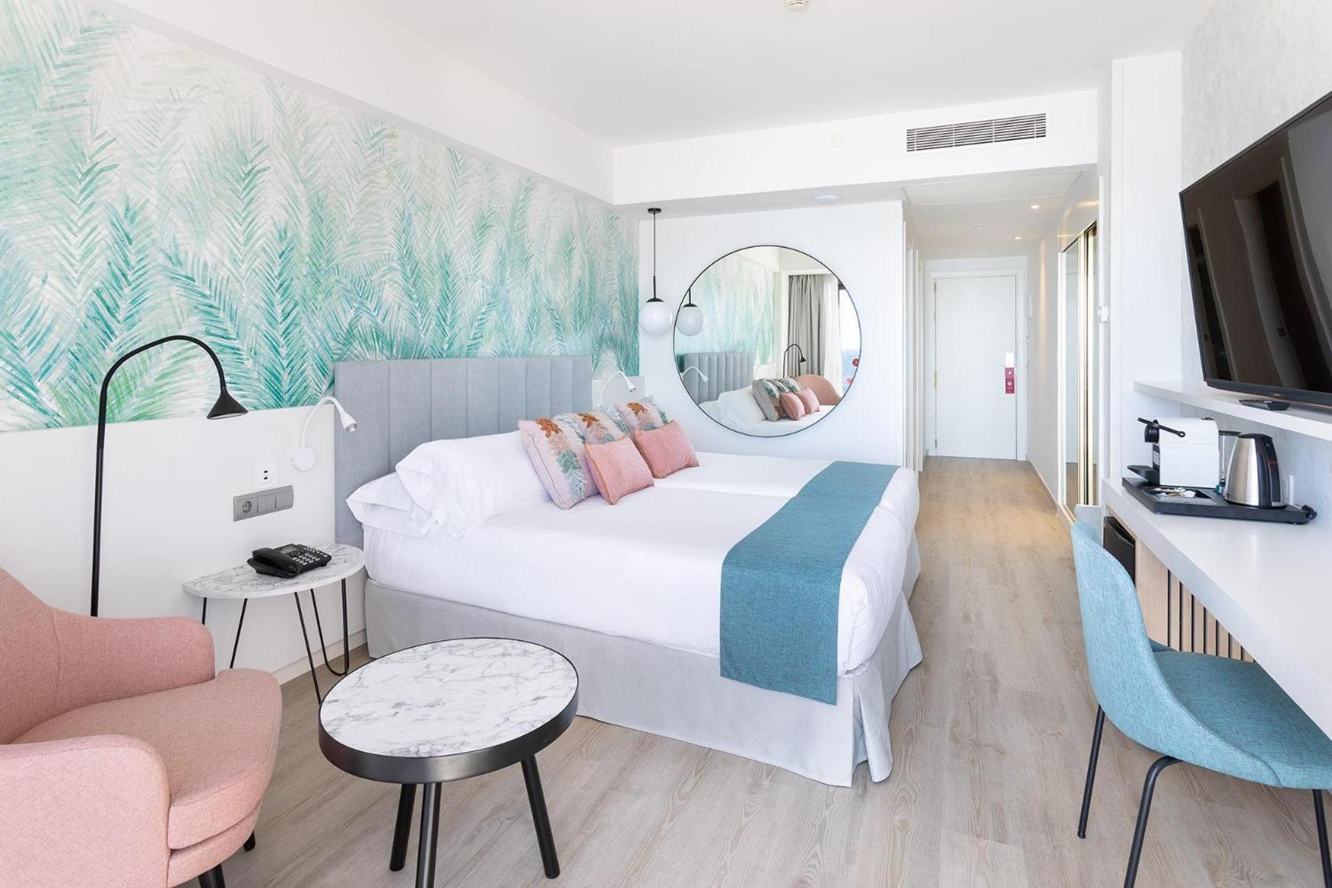 Deluxe Room Beach View