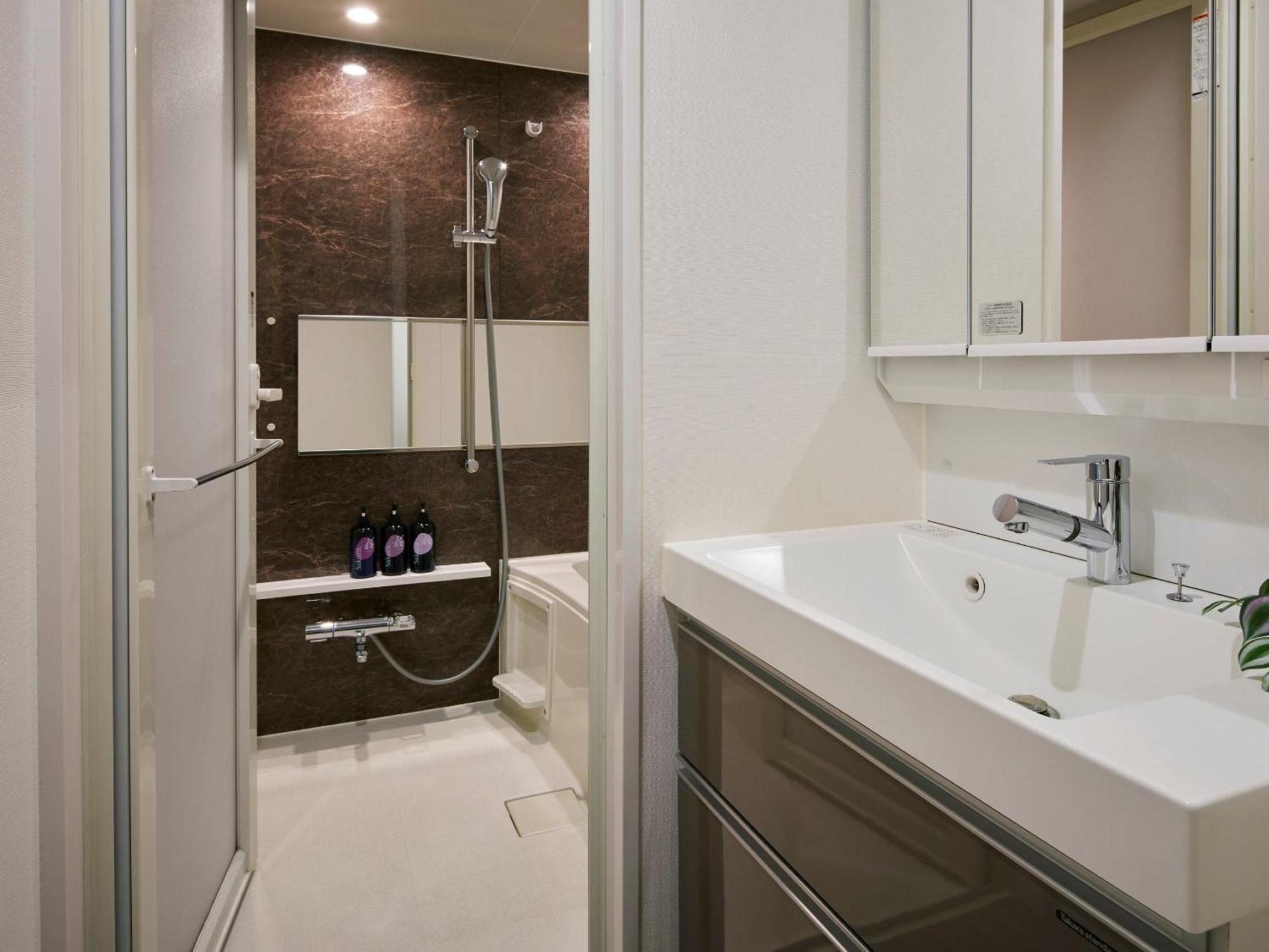 Moderate Theater 2 Beds,1743221124:JPEG