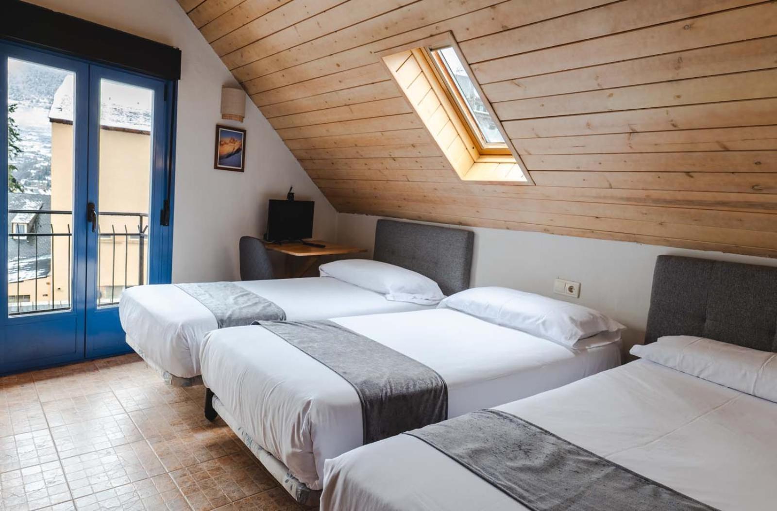 Triple Room