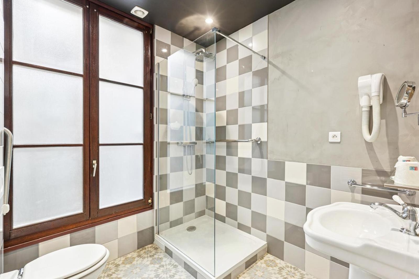 Chambre Double avec Salle de Bains Privative