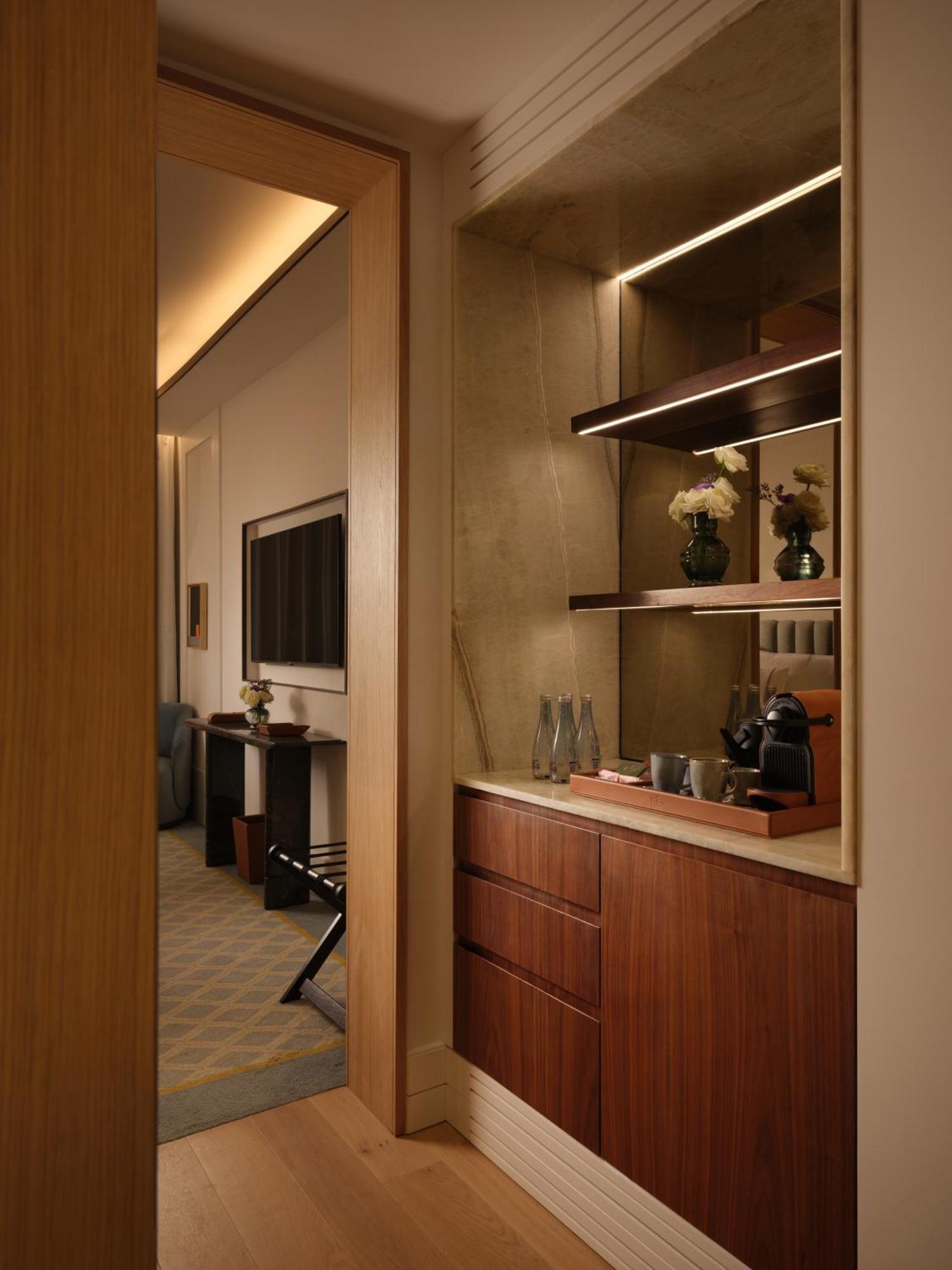 Signature Twin Room