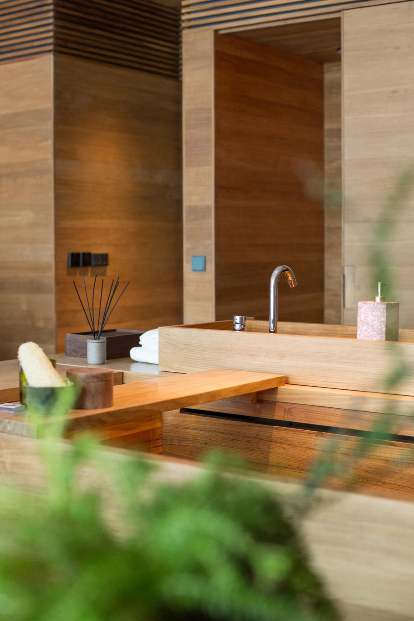 Ocean Suite