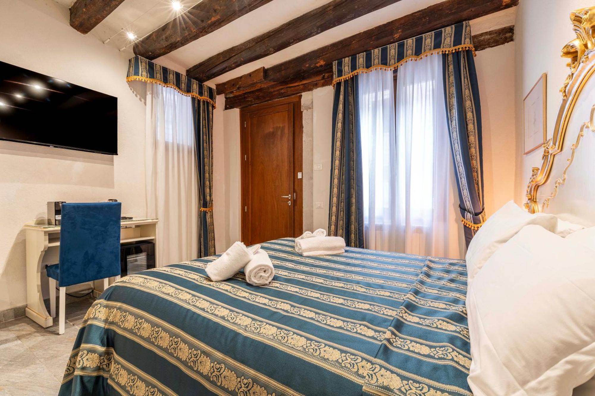 Classic Double or Twin Room with City View - Annex Building,1747876836:JPEG