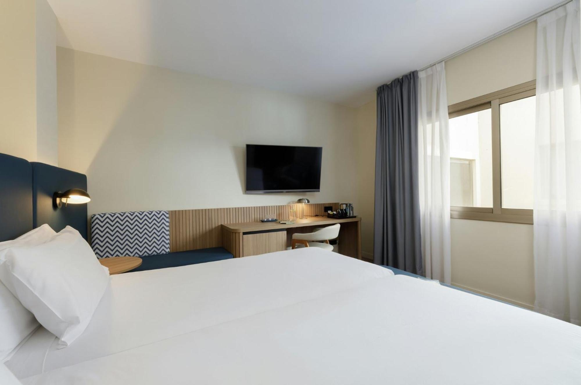 Classic Twin Room
