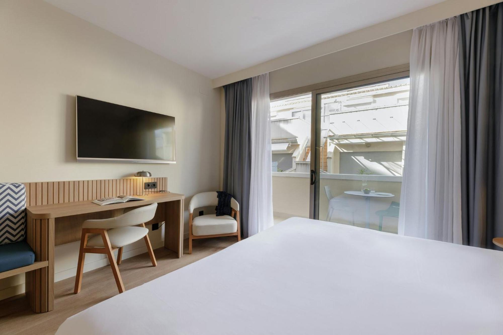 Classic Double Room Balcony