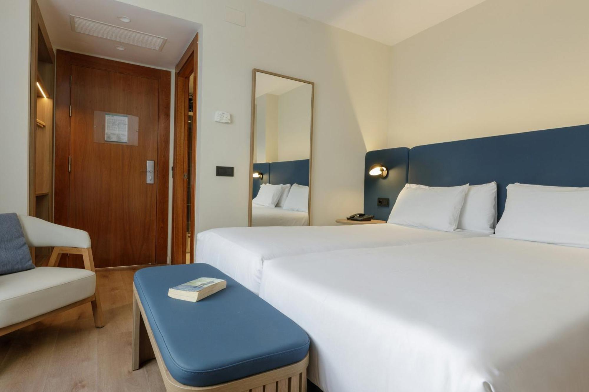 Classic Twin Room