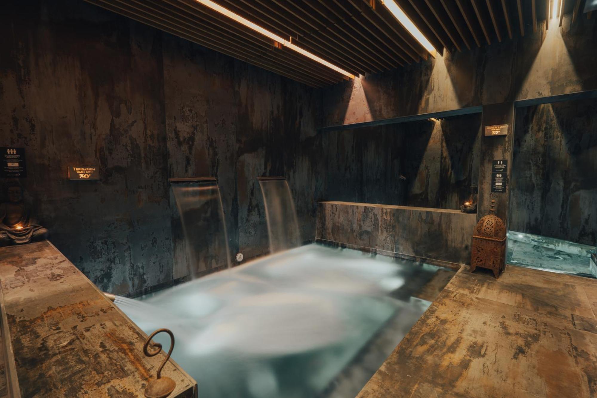 Double Room Fitness & Spa