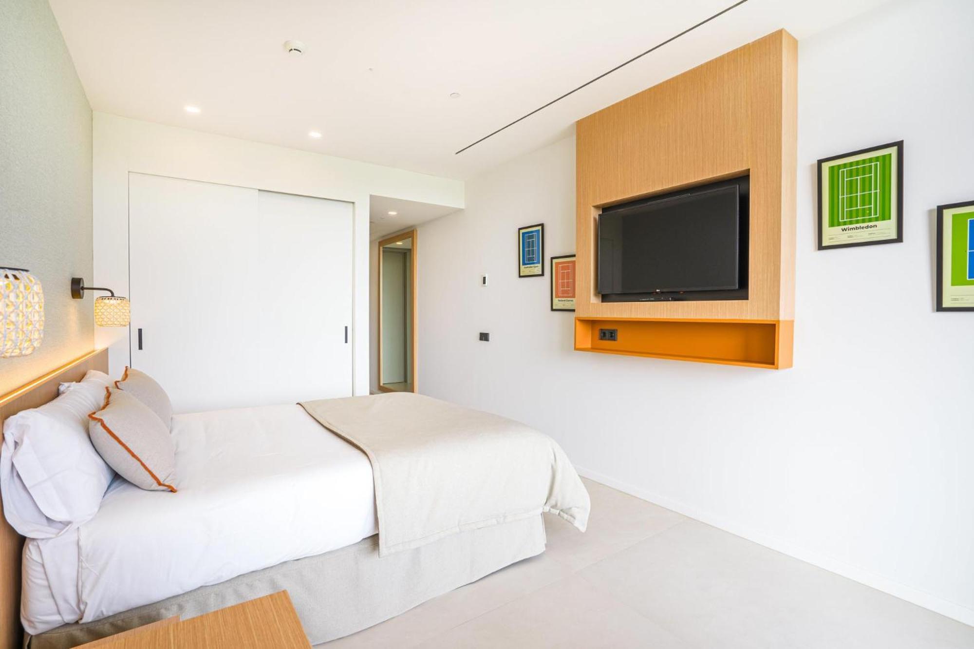 Single Room Fitness & Spa