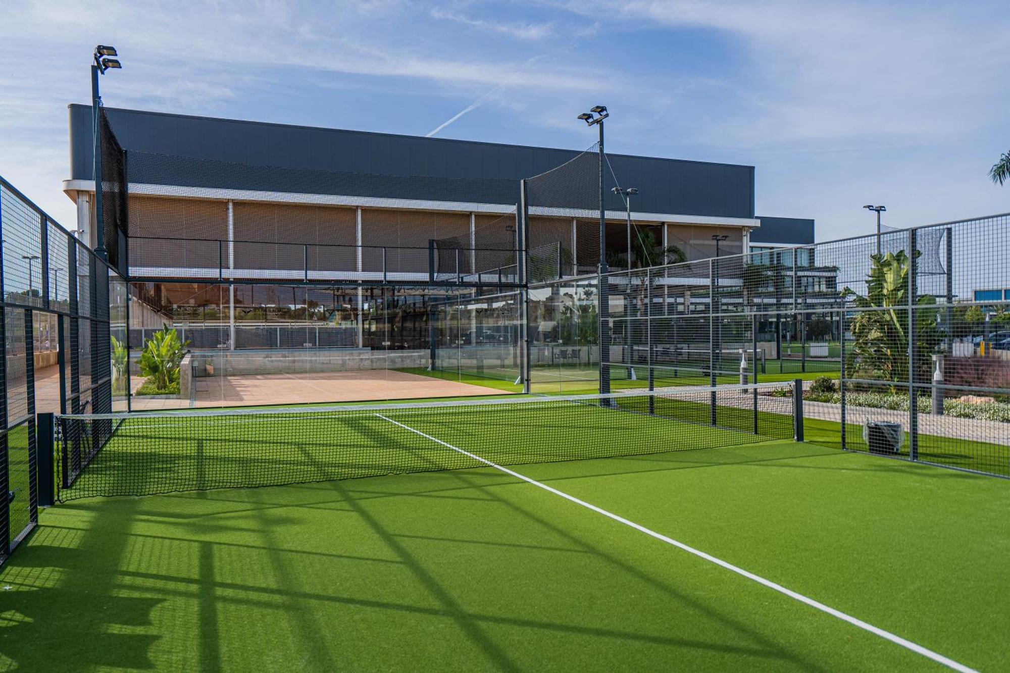 Double Room Padel Lessons adults 1 Player & 1 Companion