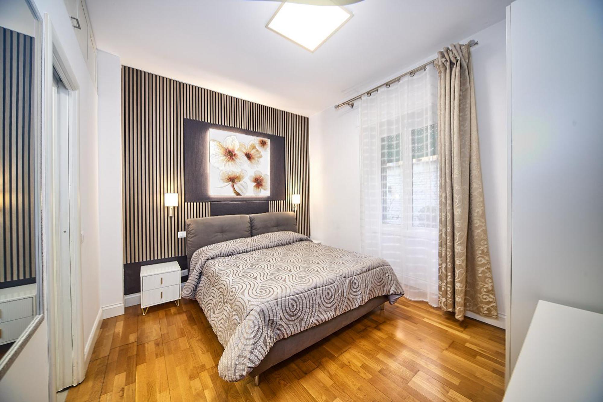 Deluxe Double Room Shower