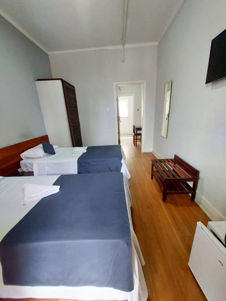 Quarto Twin Standard