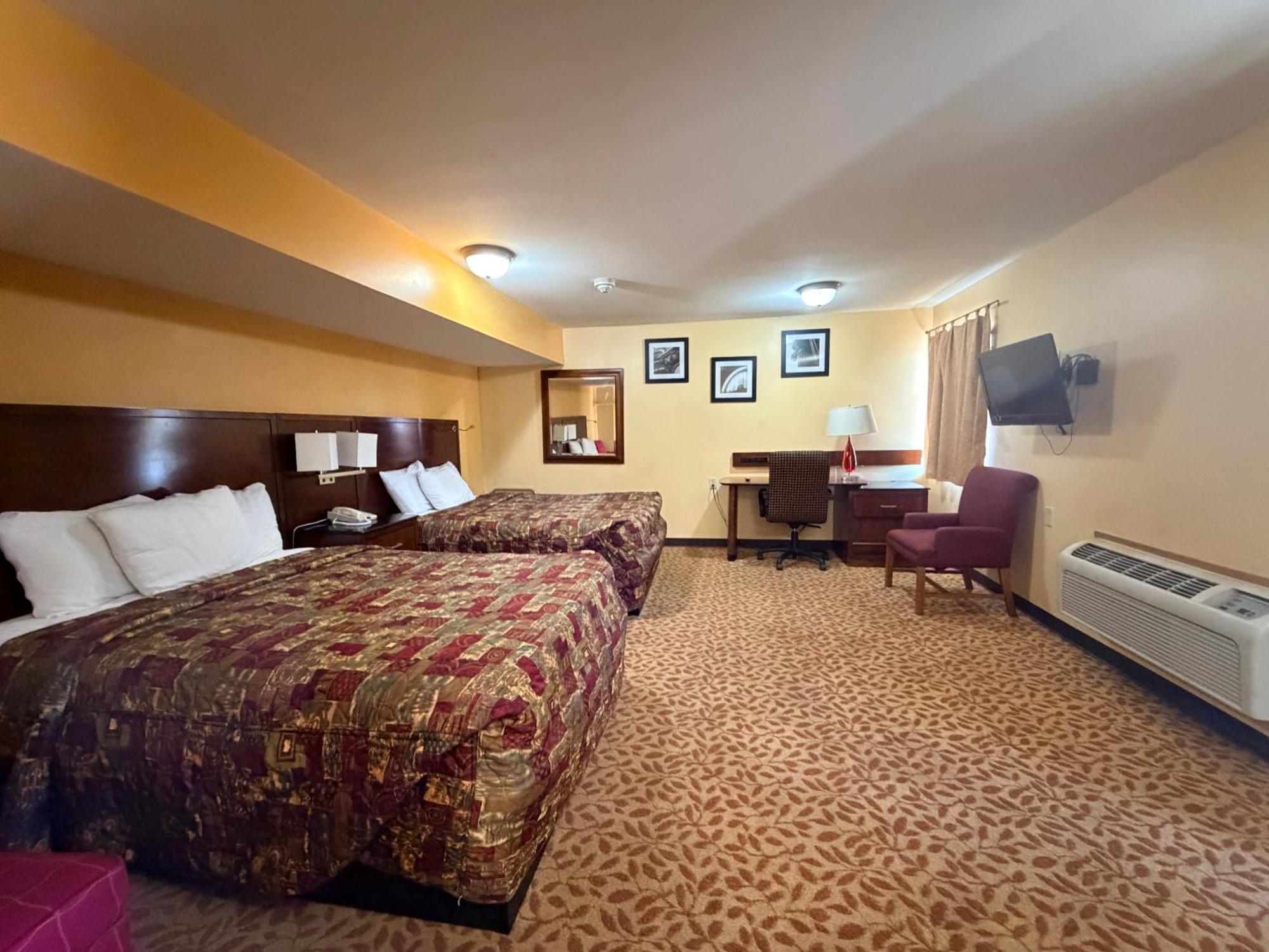 2 Full Beds Accessible Non - Smoking