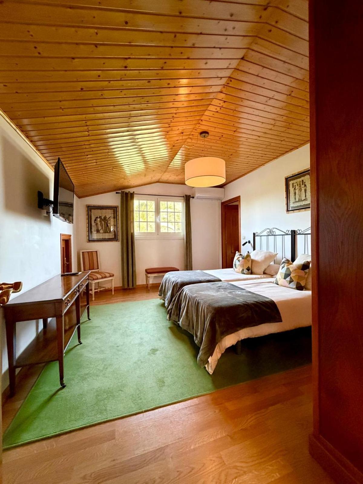 Superior Twin Room Garden View exclusive to guests pets