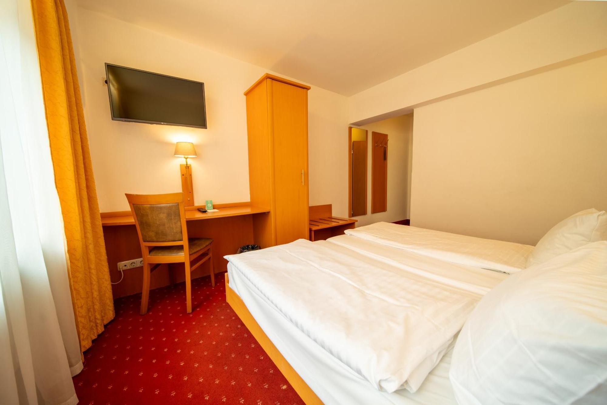 Standard Room 1 Double Bed