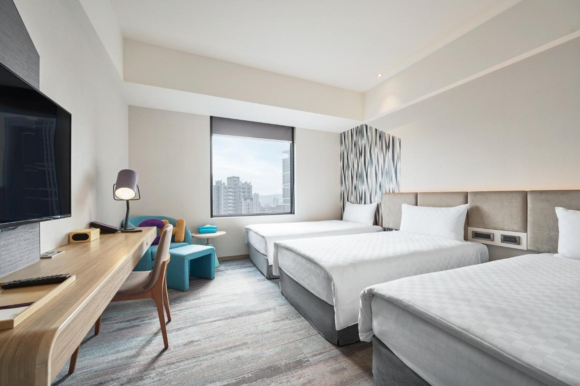 Explore Triple Room