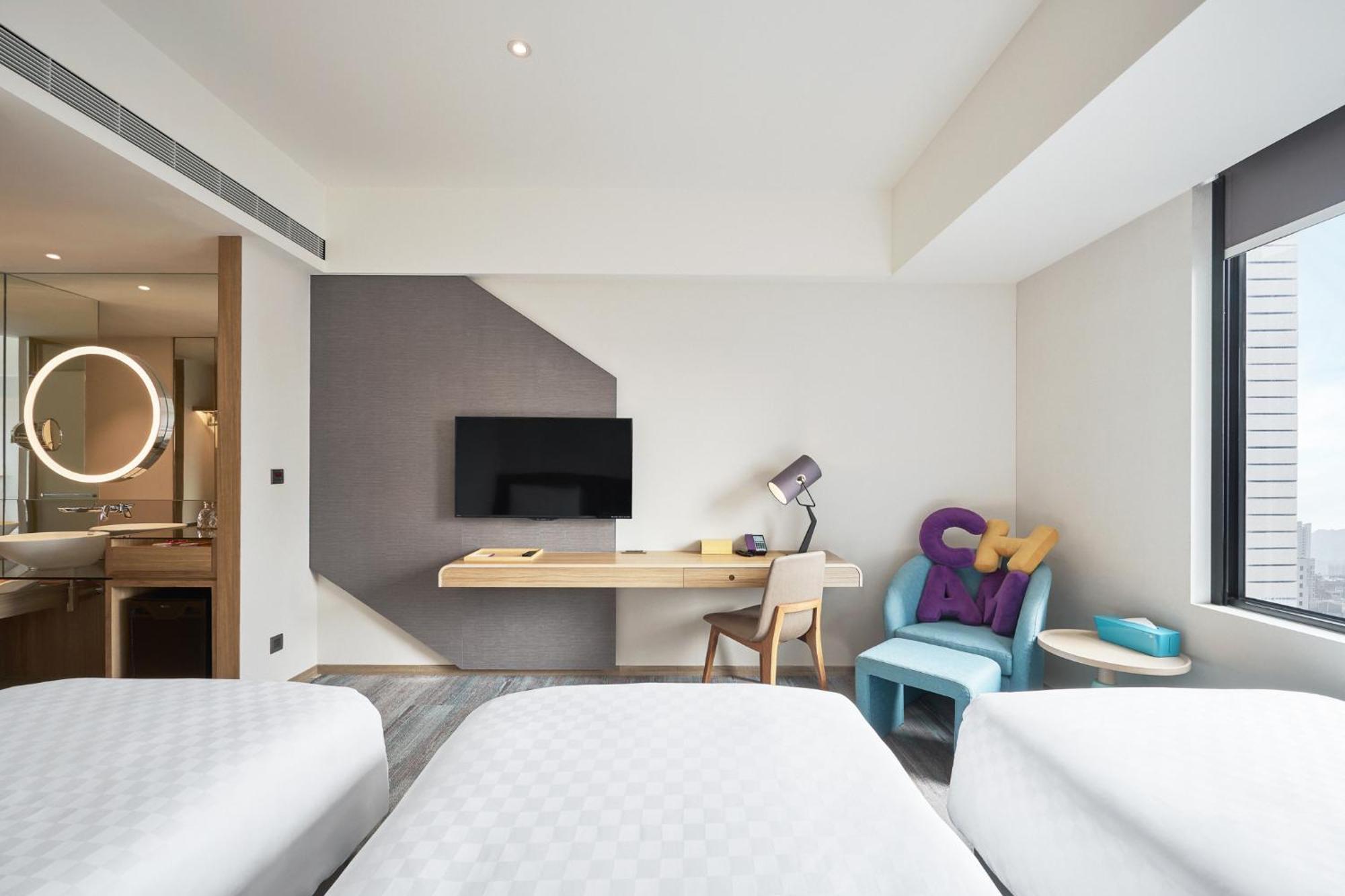 Explore Triple Room
