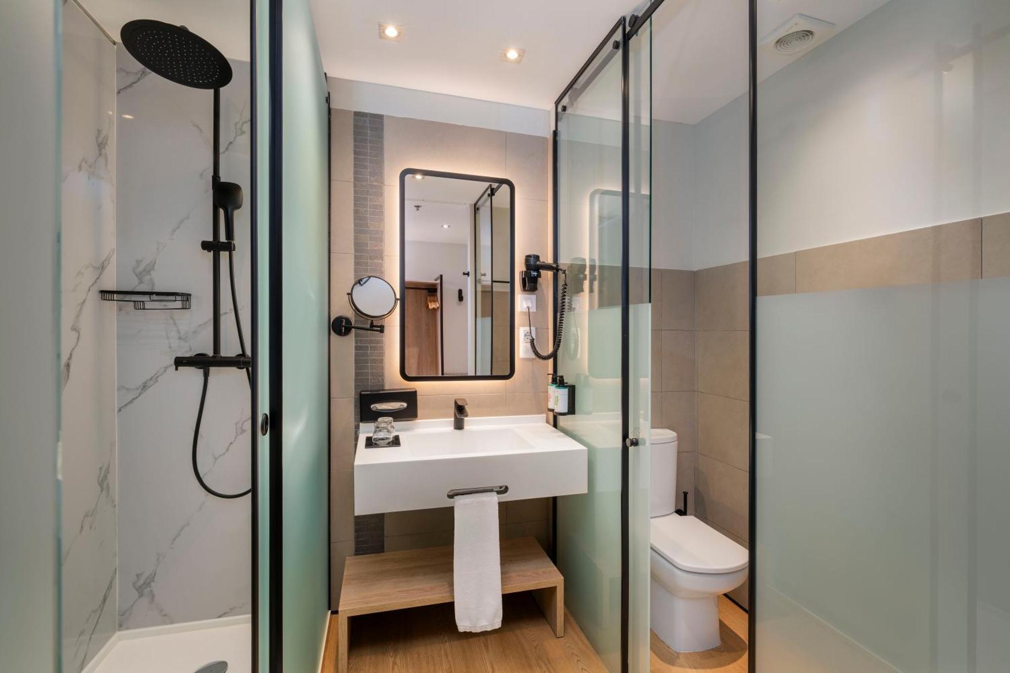 Double Room,1771734349:JPEG