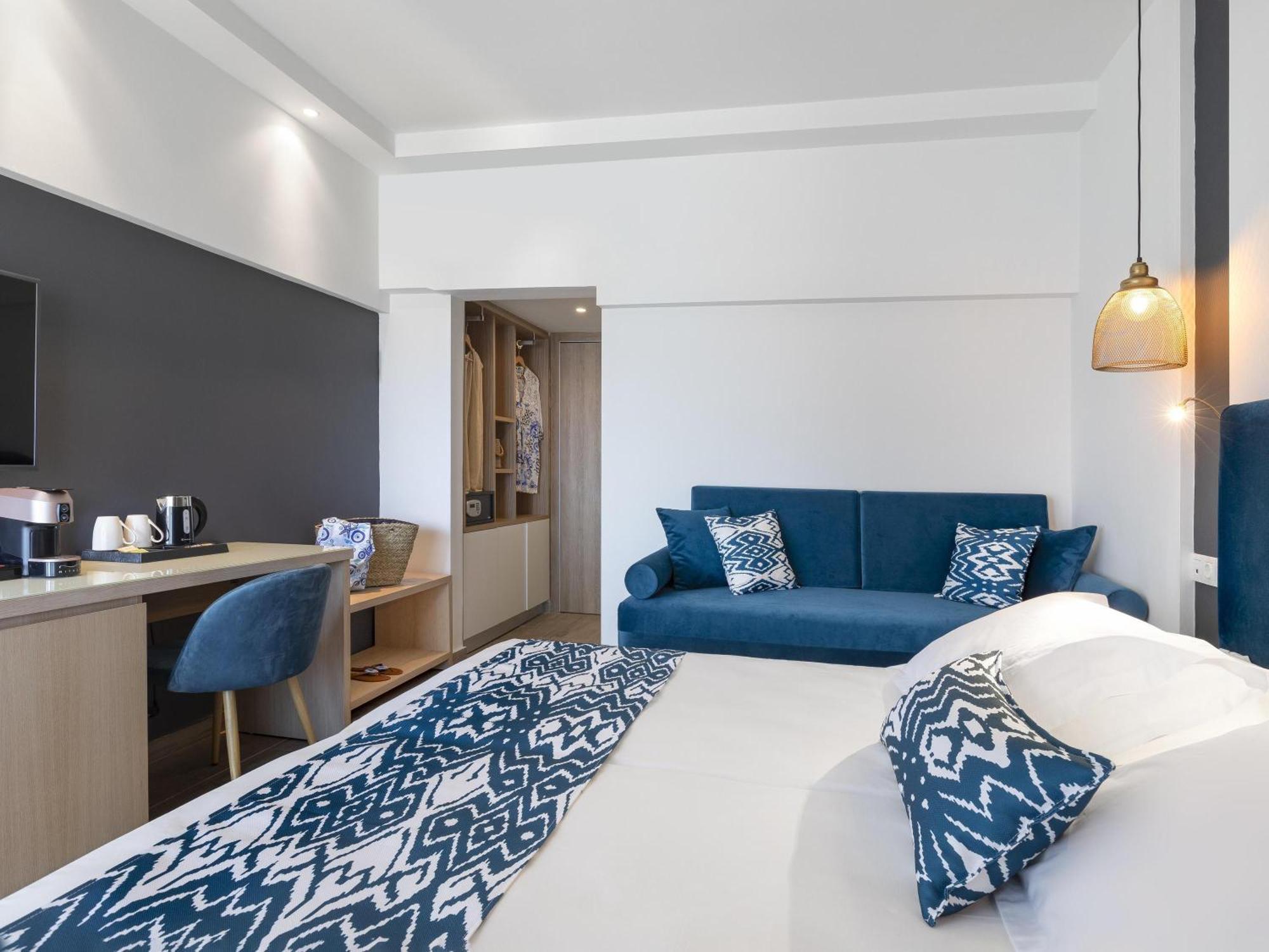 Privilege Room Kingbed or Twin bed single Sofa bed Balcony Sea View