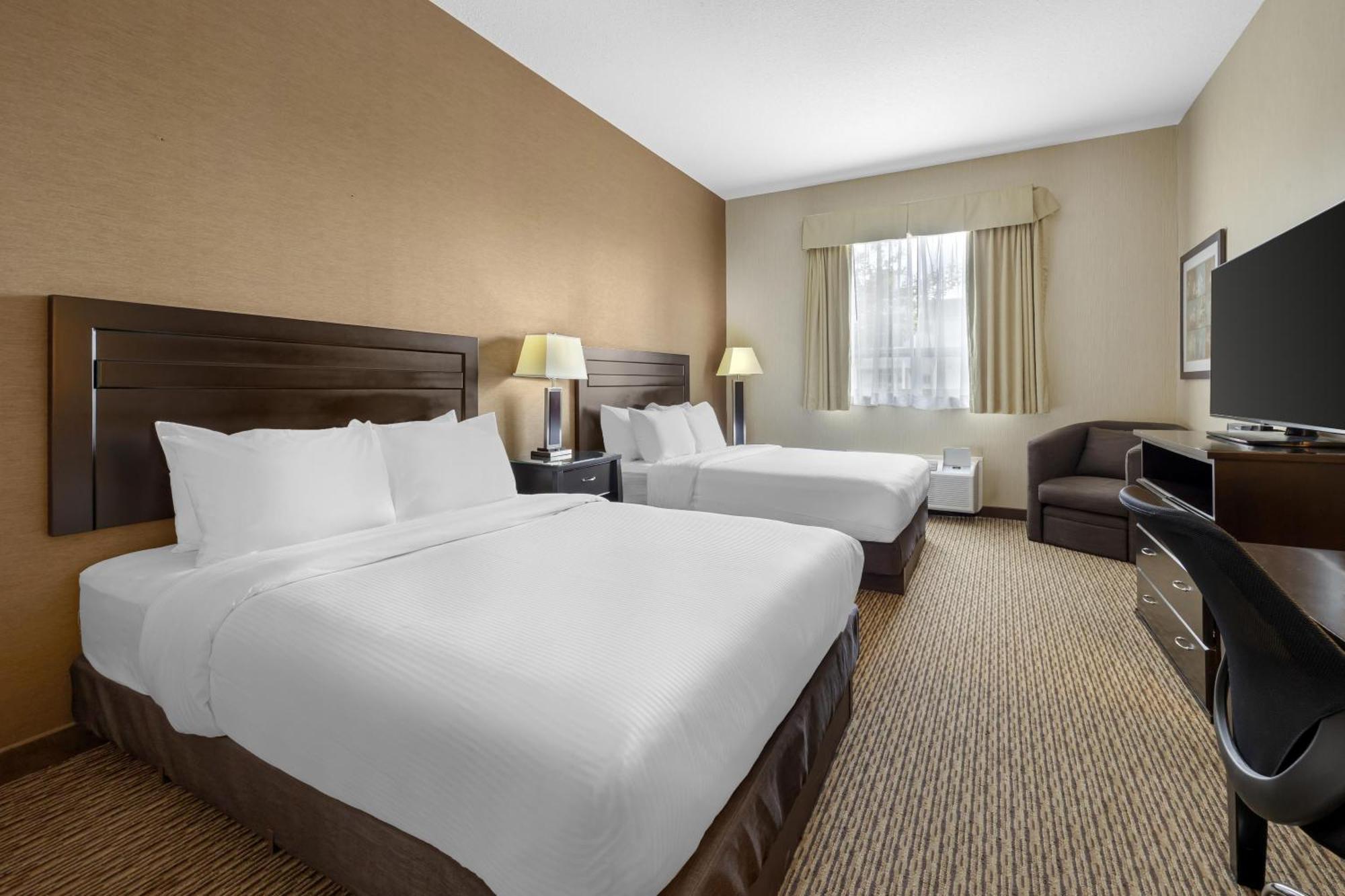 Queen Room with Two Queen Beds - Non-Smoking