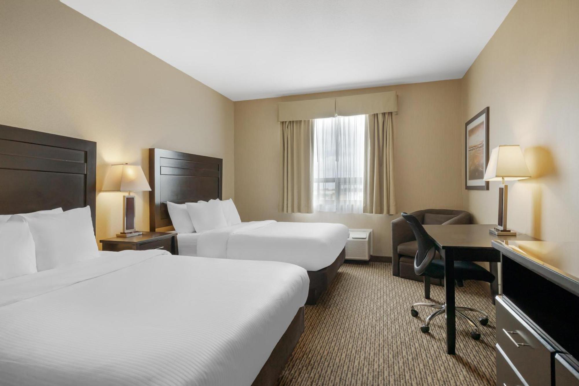 Queen Room with Two Queen Beds and Sofa Bed - Non-Smoking