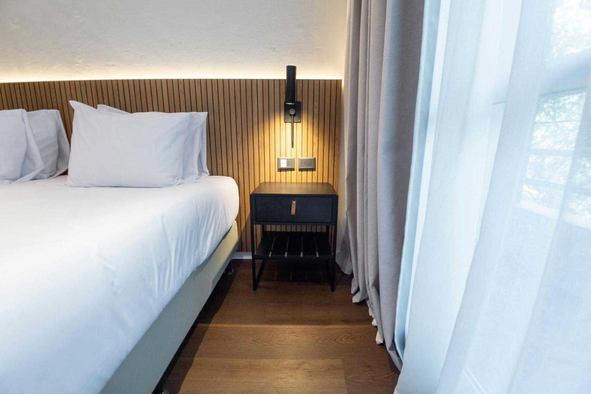Quarto King com Varanda e Vista Cidade