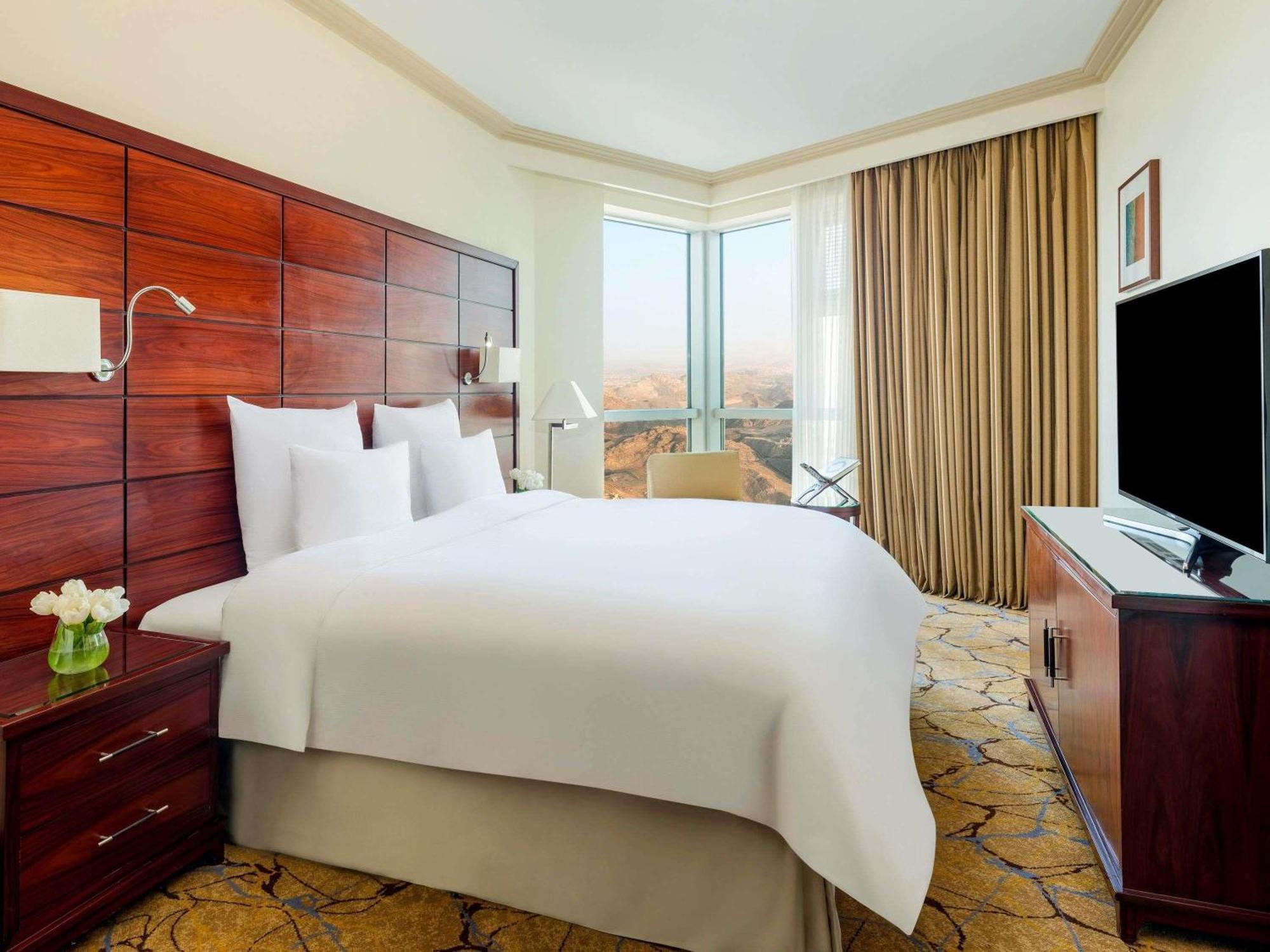 Superior Single Room City View