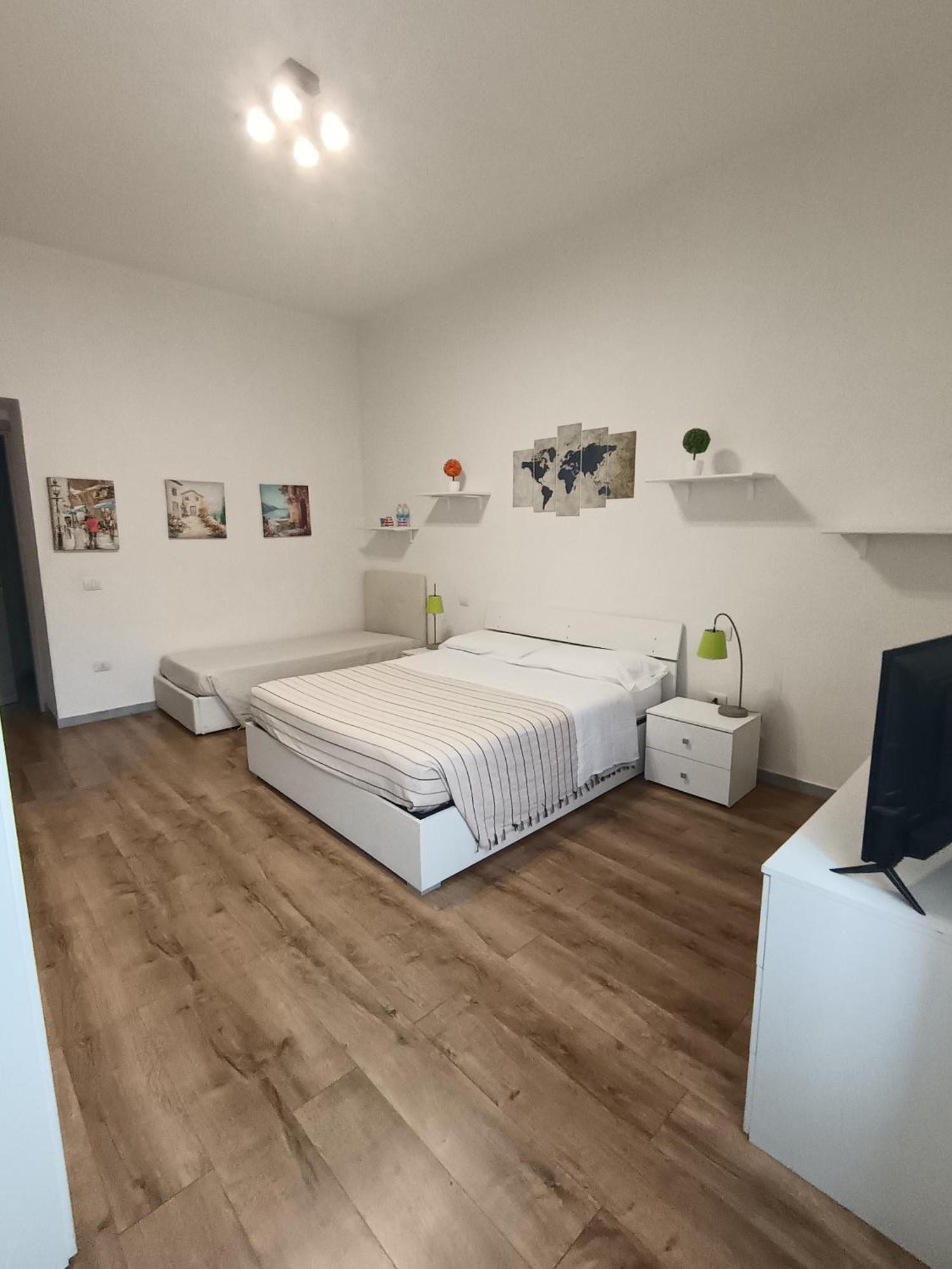 Double Room Private Bathroom