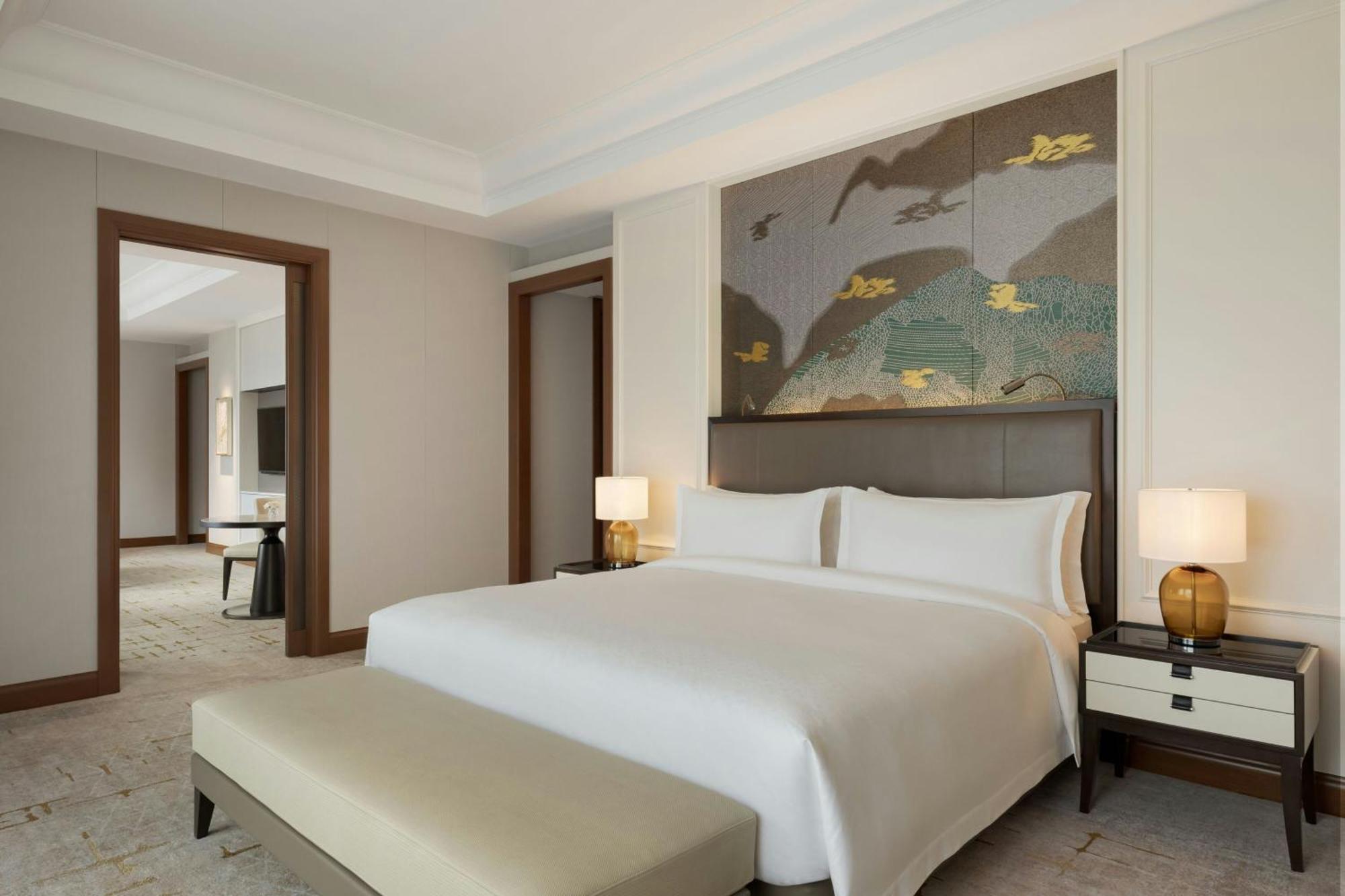 St Regis King Suite City View