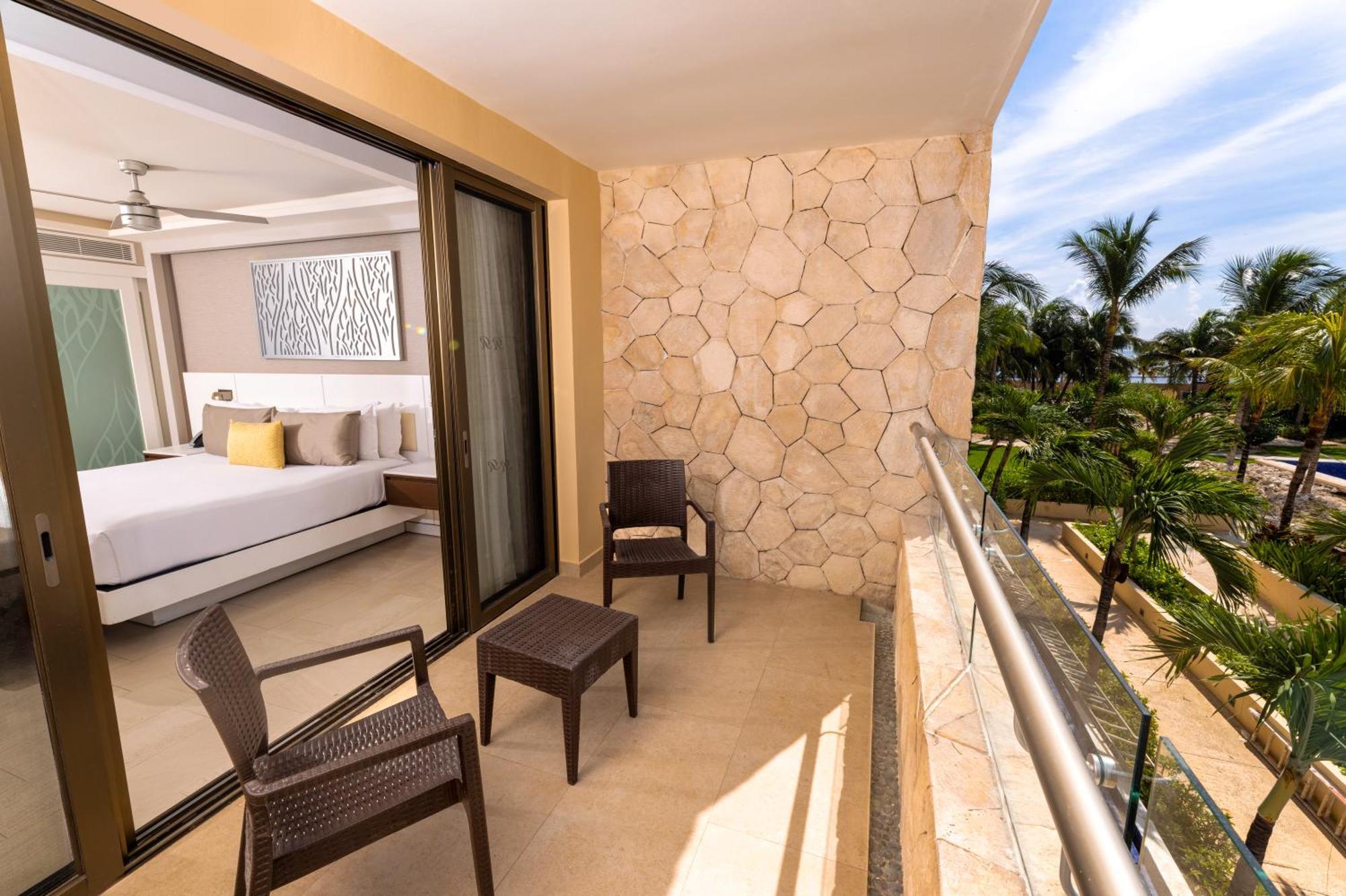 Luxury Family Suite Ocean View