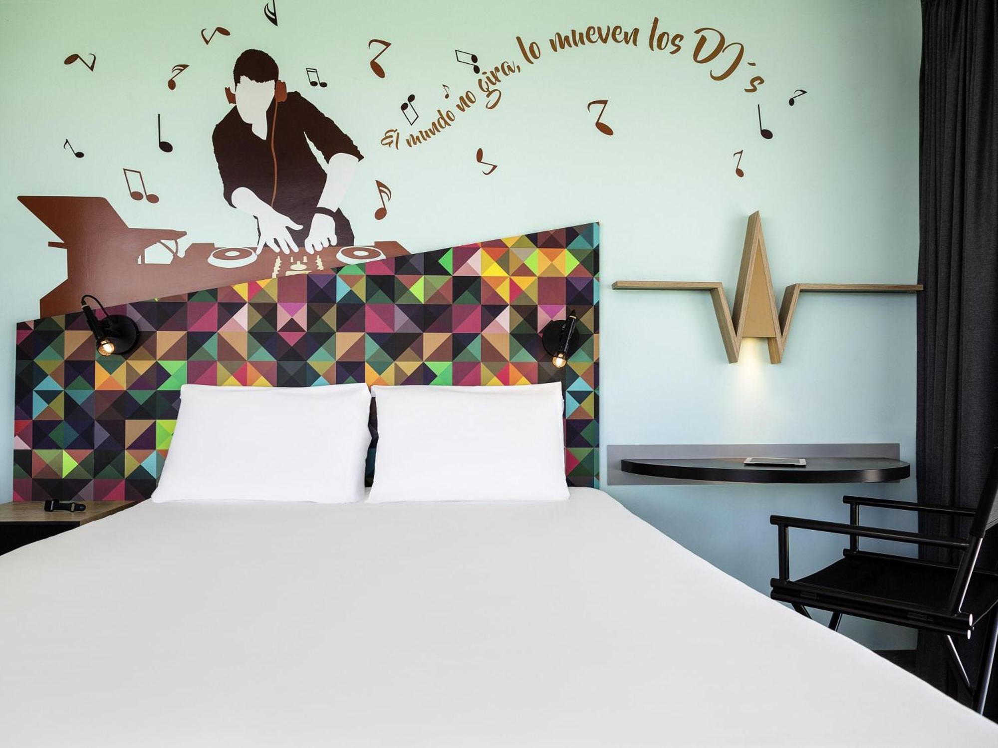 Standard Double Room one Queen Bed