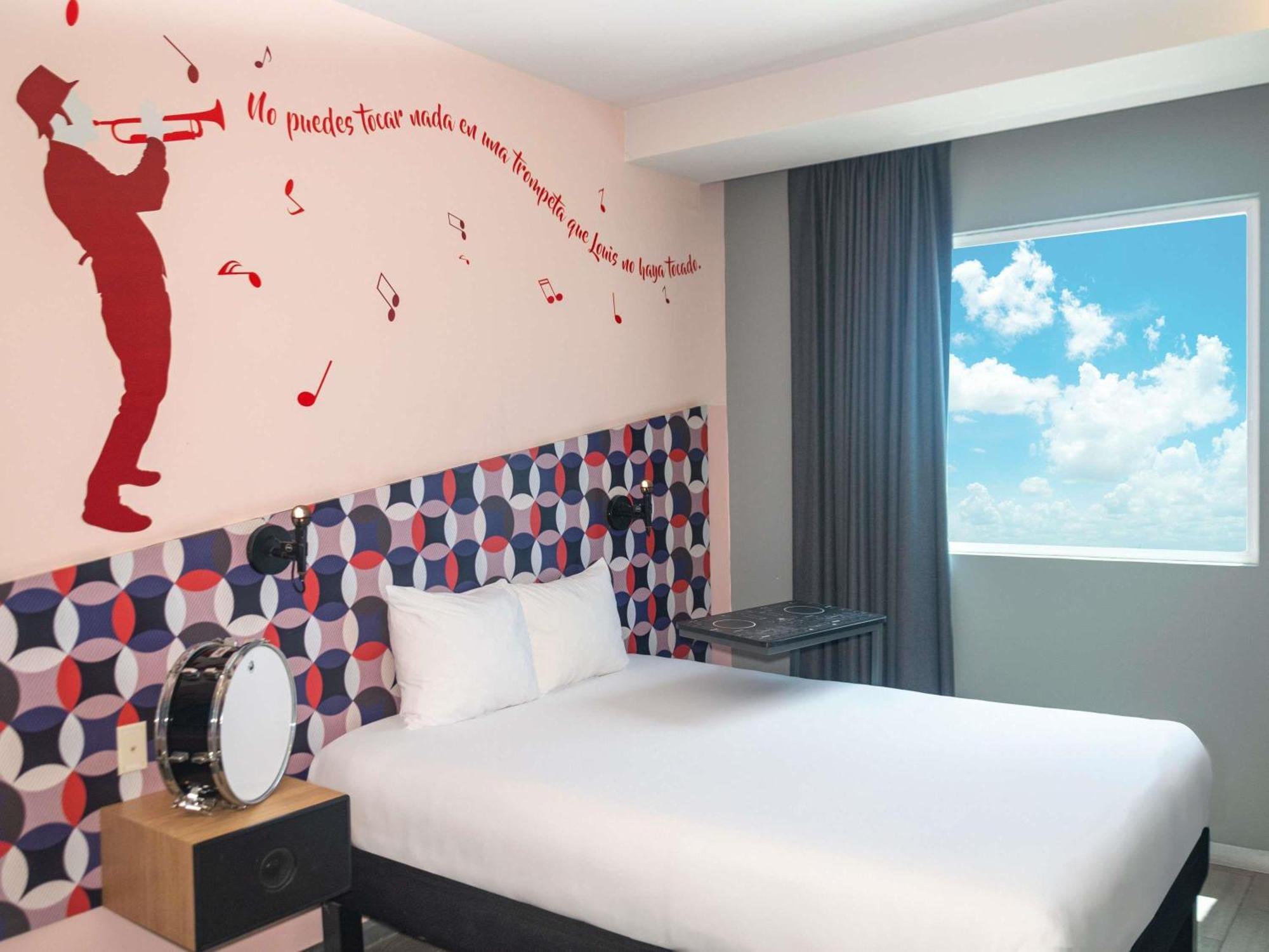 Standard Double Room one Queen Bed