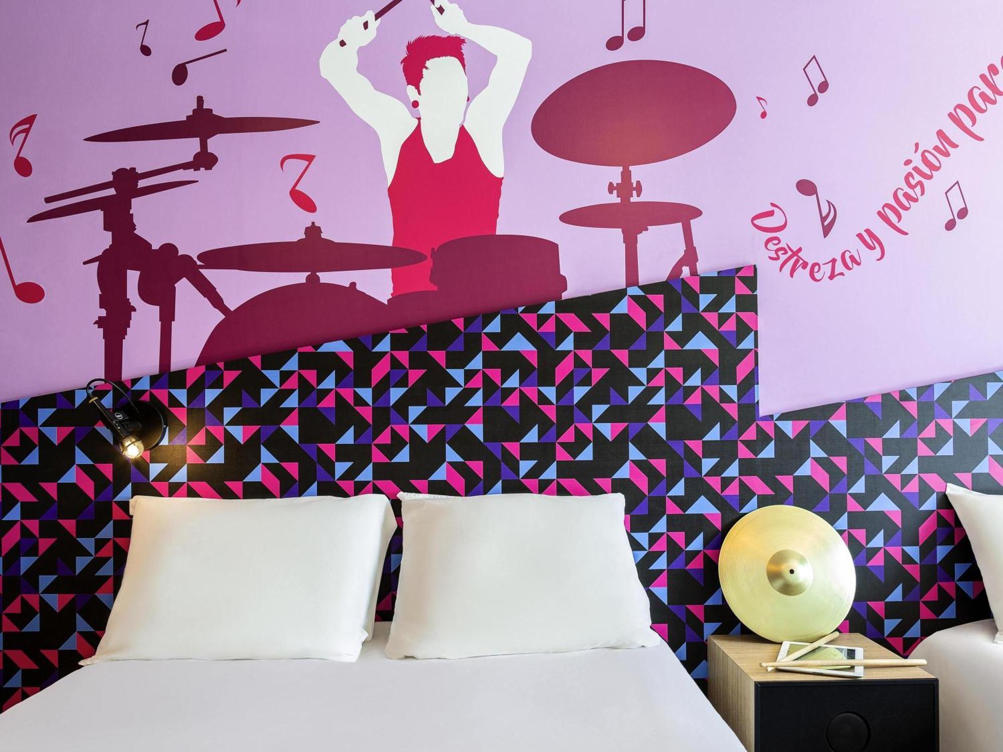 Standard Room Twin Double Beds