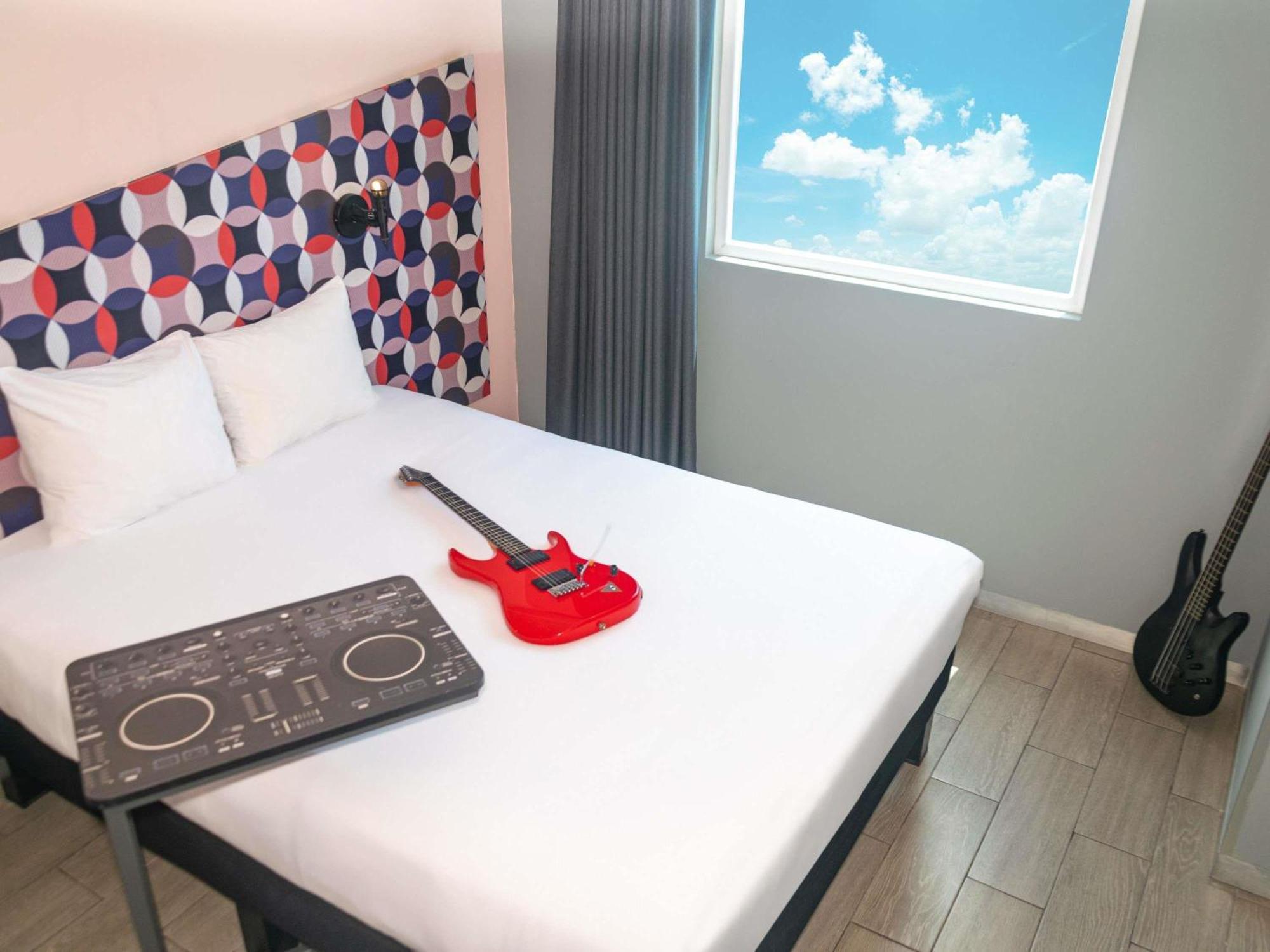 Standard Double Room one Queen Bed