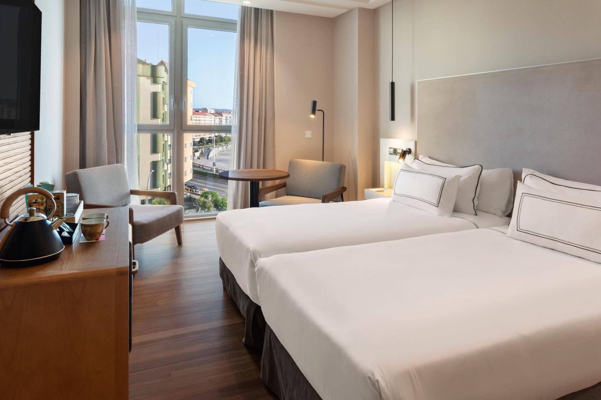 Deluxe Room Sea View Promenade View