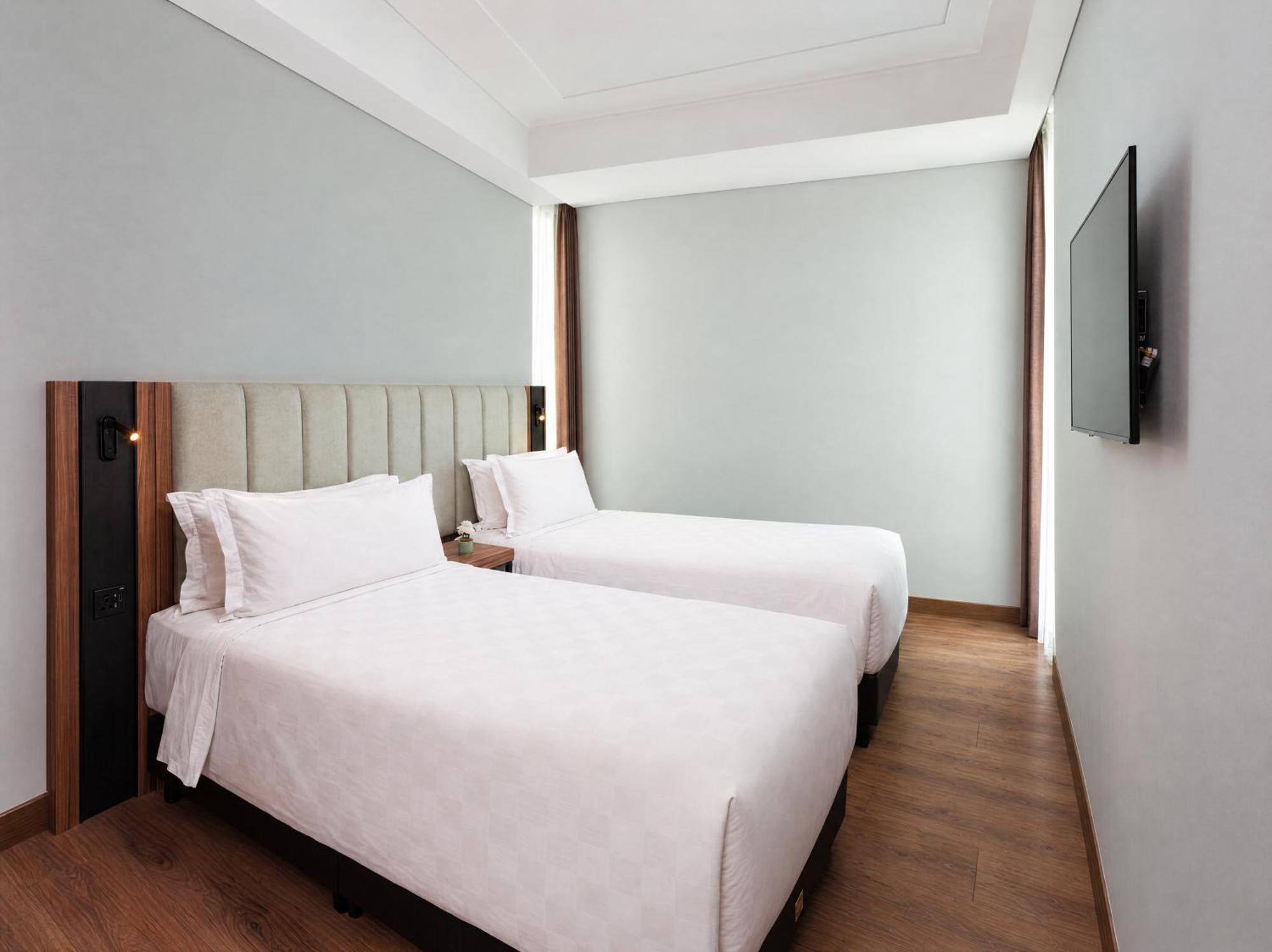 Deluxe Two-Bedroom Apartment