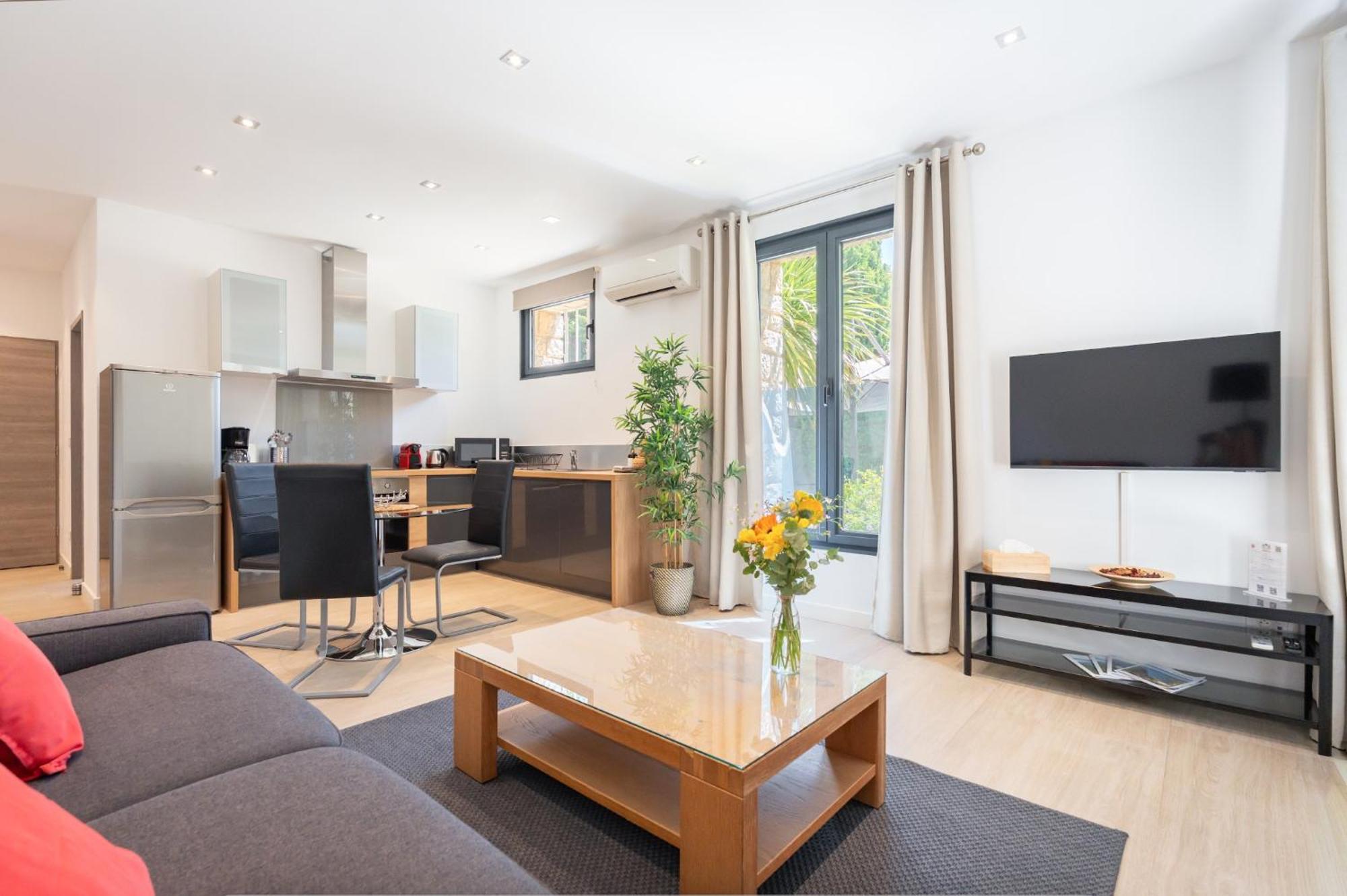 Suite Apartment
