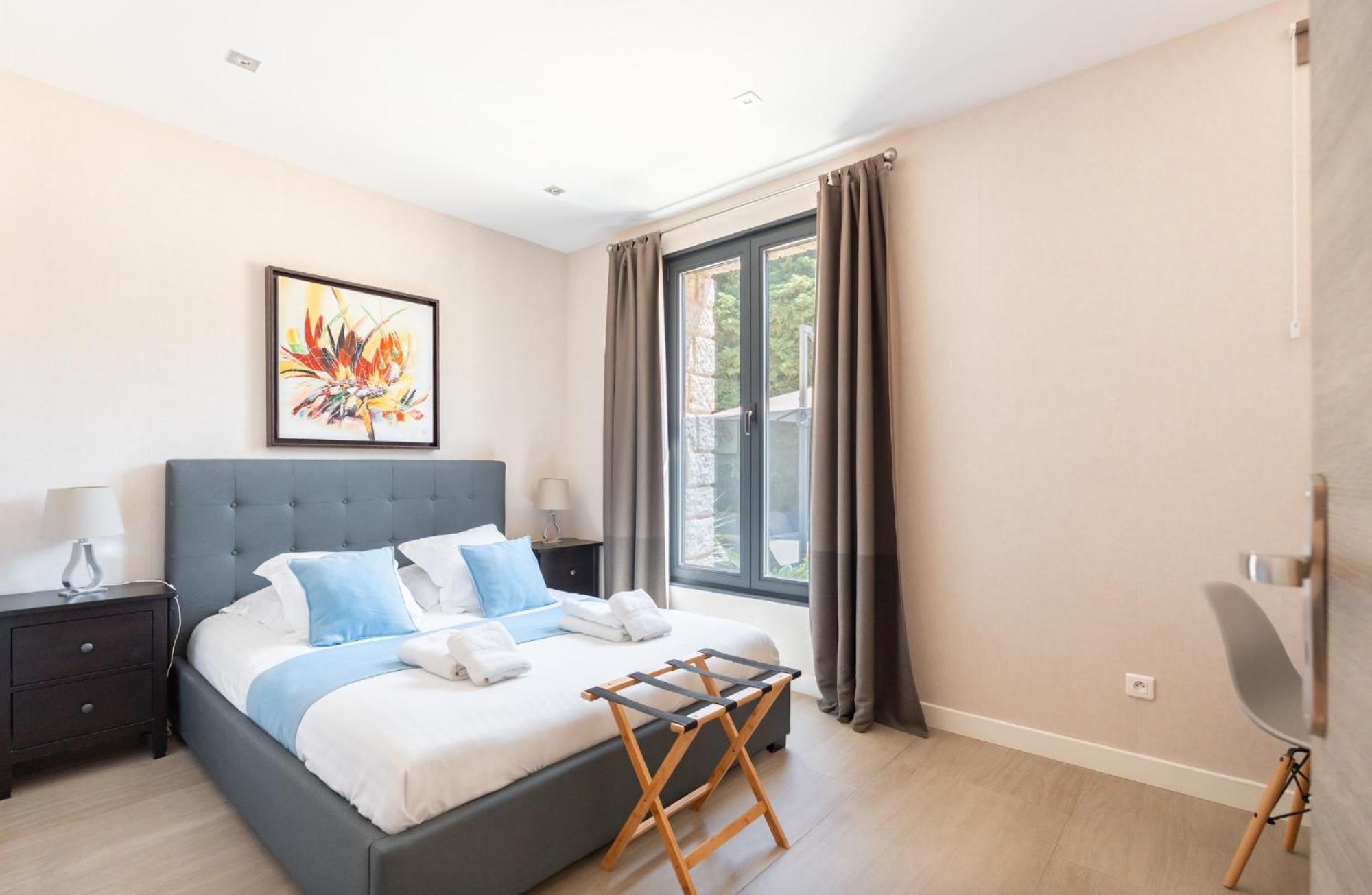 Suite Apartment
