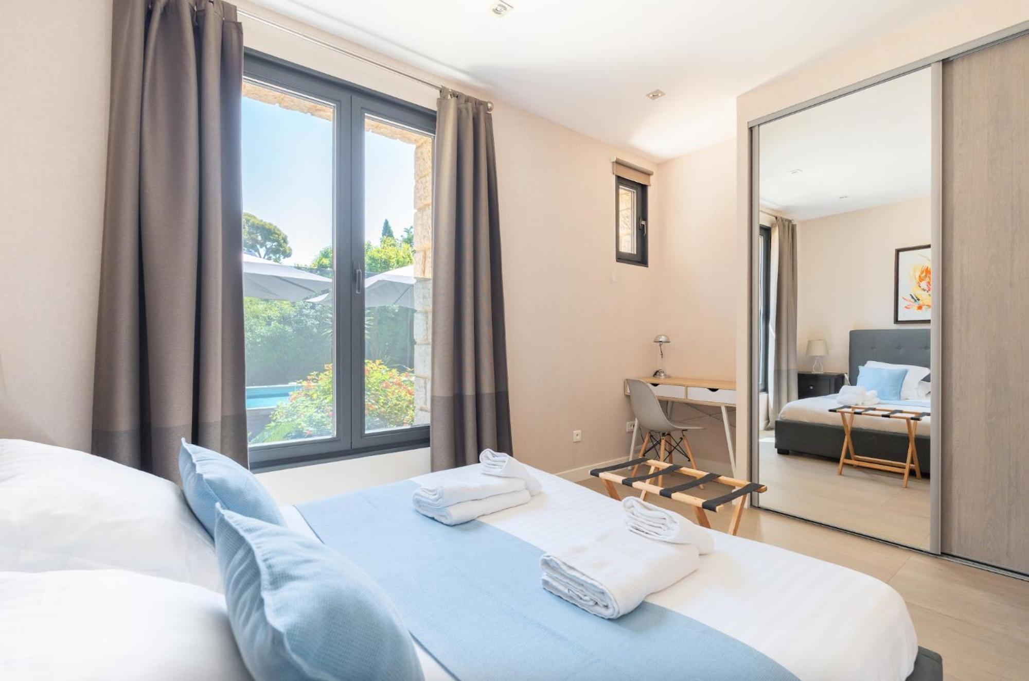 Suite Apartment