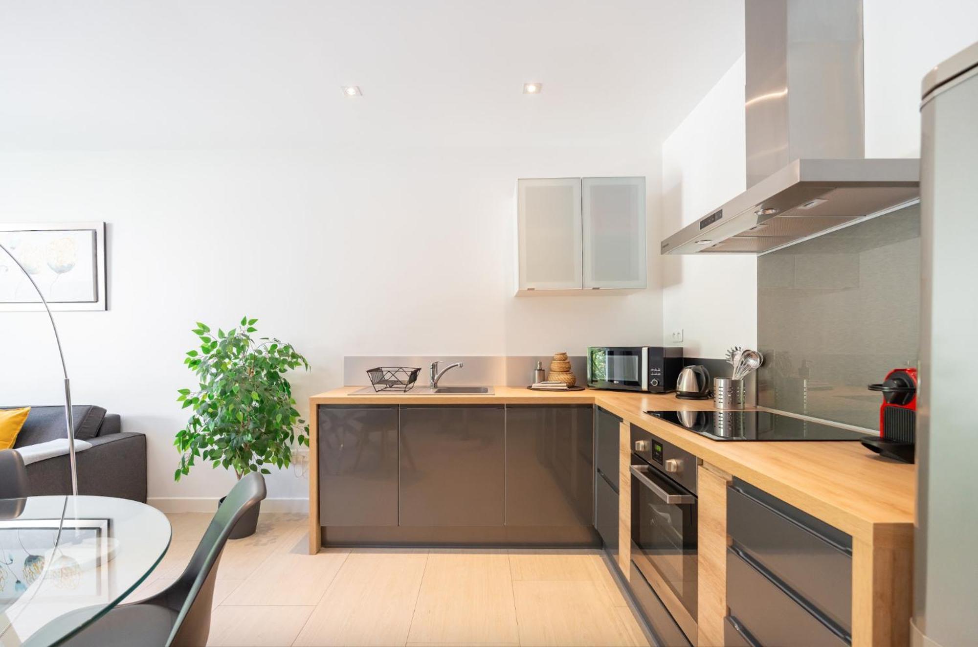 One-Bedroom Apartment Terrace